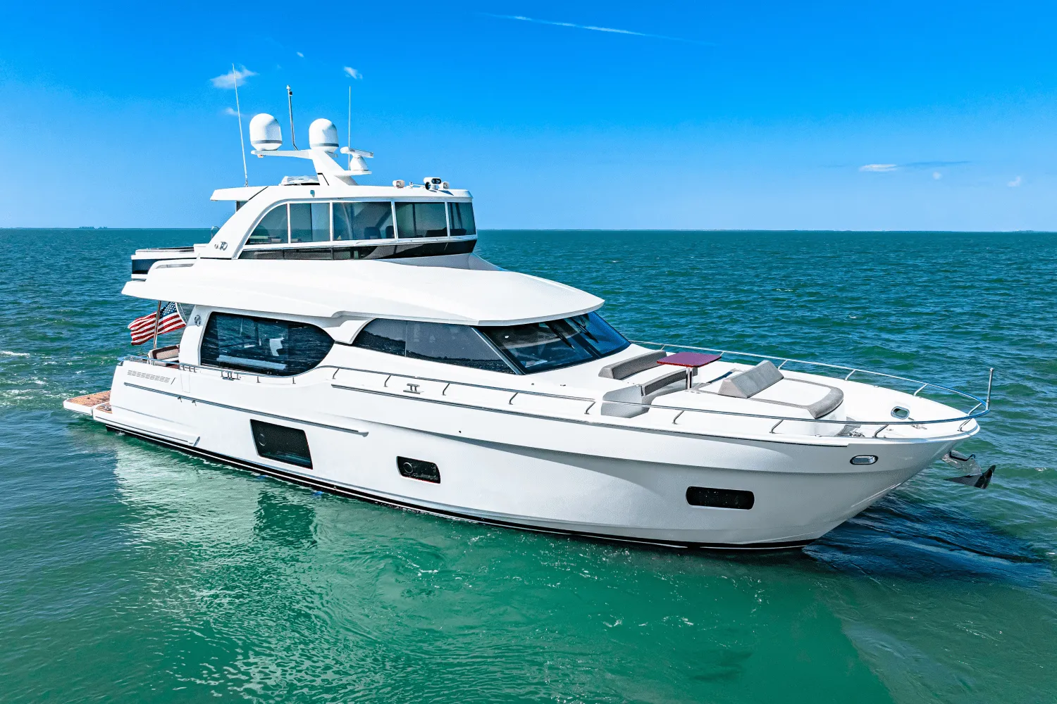 2018 Ocean Alexander
                                                             70E Image Thumbnail #21