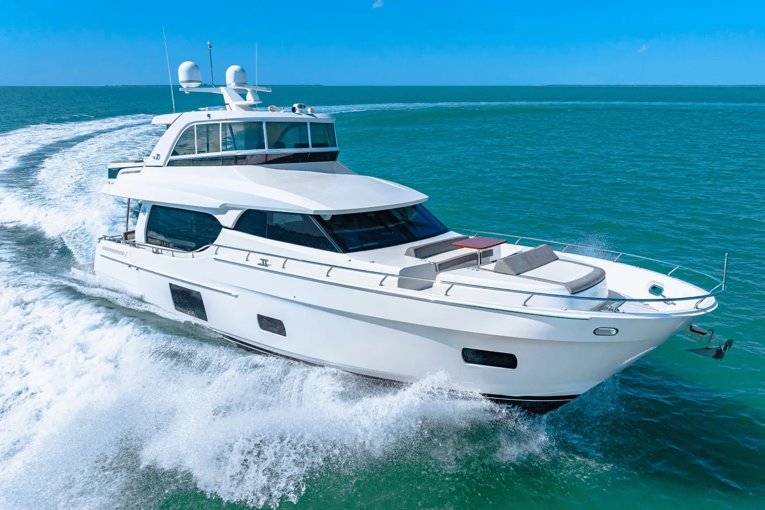 2018 Ocean Alexander
                                                             70E Image Thumbnail #6