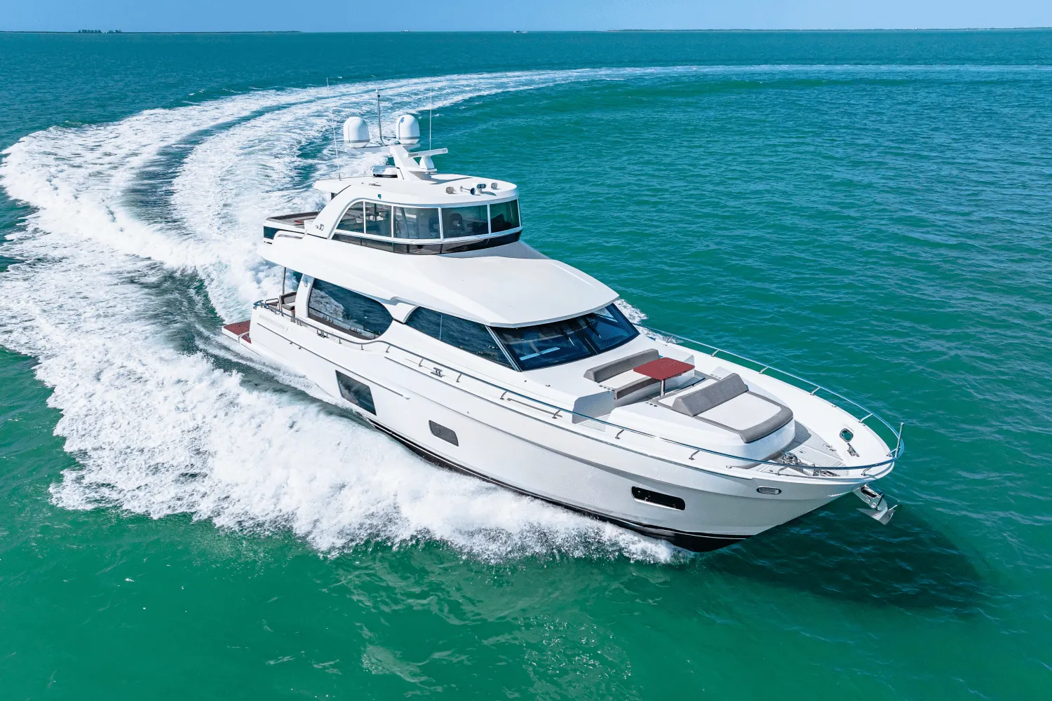 2018 Ocean Alexander
                                                             70E Image Thumbnail #7