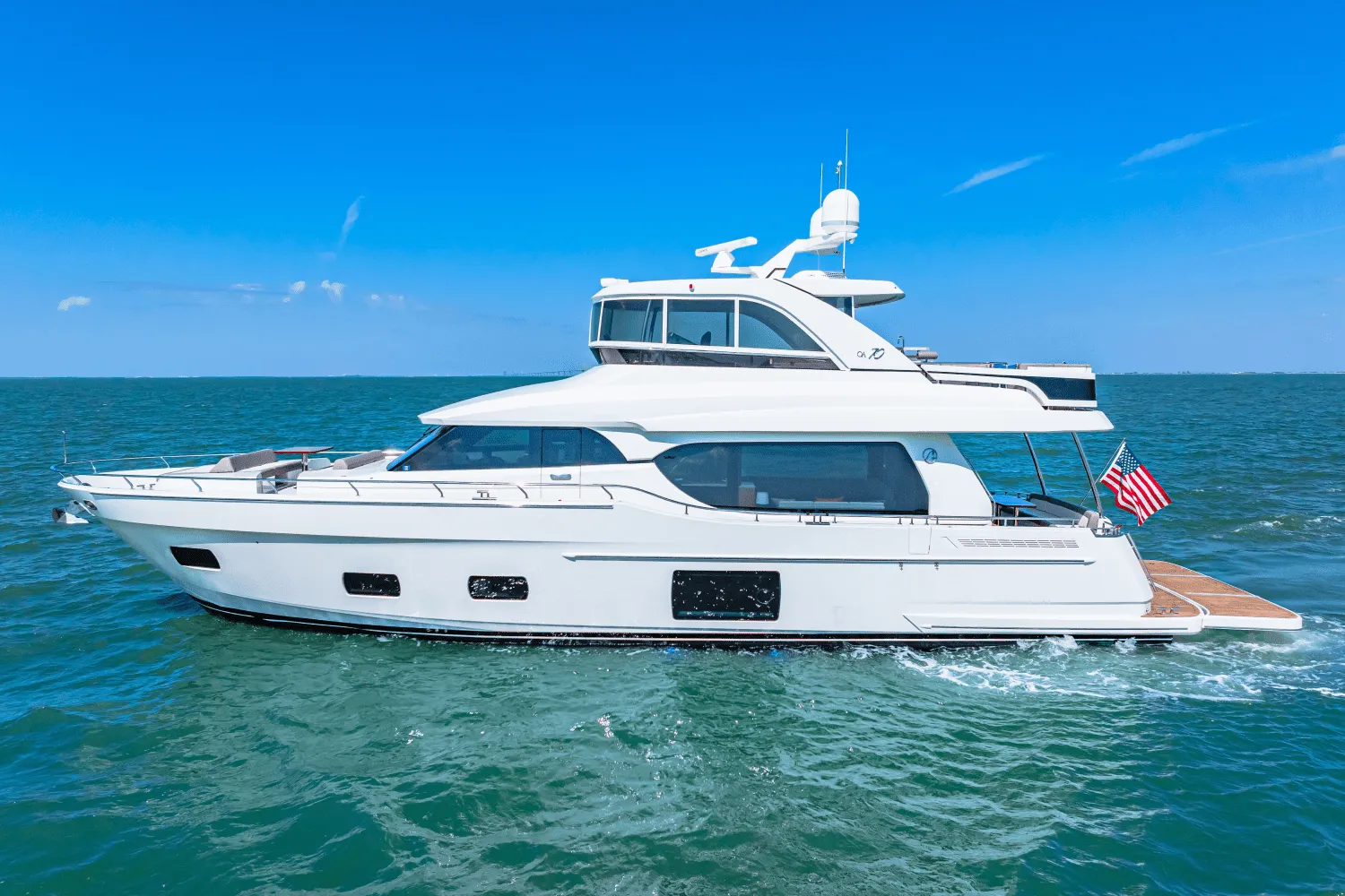 2018 Ocean Alexander
                                                             70E Image Thumbnail #23