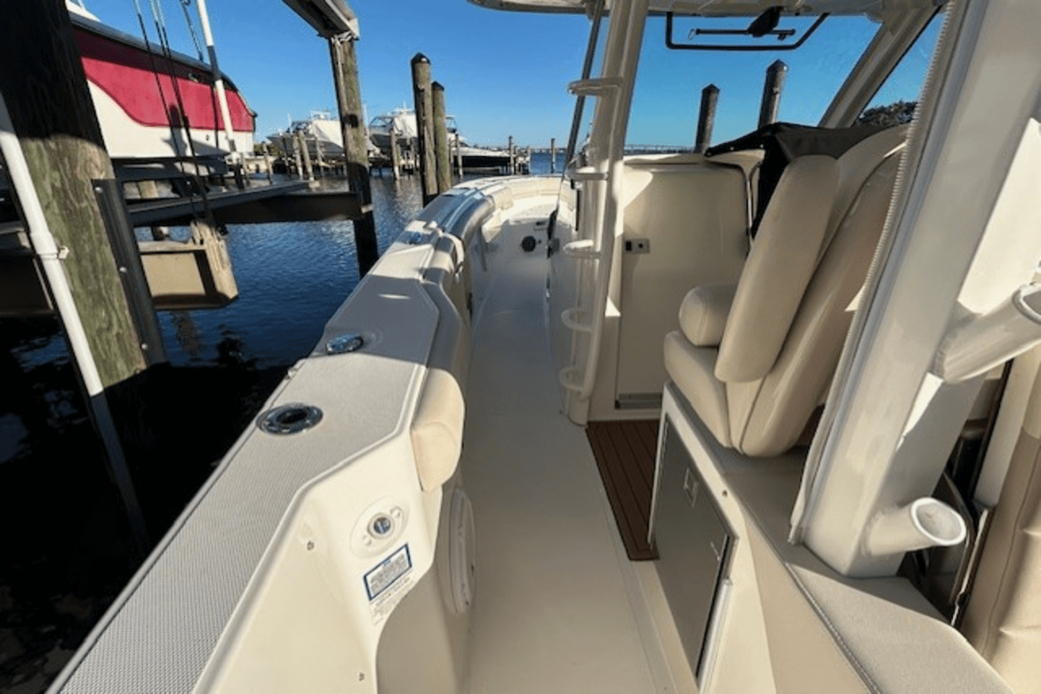 2018 Boston Whaler 380 OUTRAGE Image Thumbnail #12