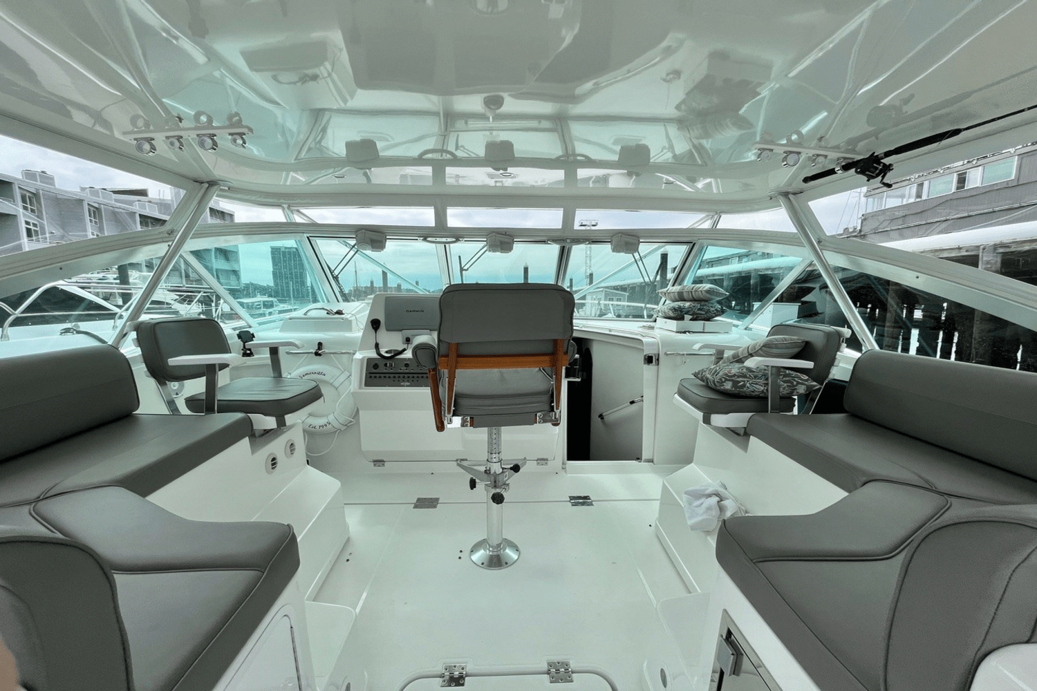 2011 Rampage 41 EXPRESS Image Thumbnail #15