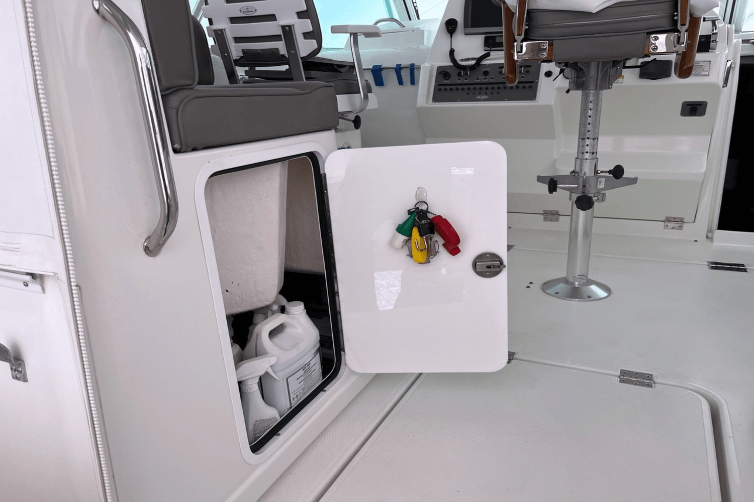 2011 Rampage 41 EXPRESS Image Thumbnail #13