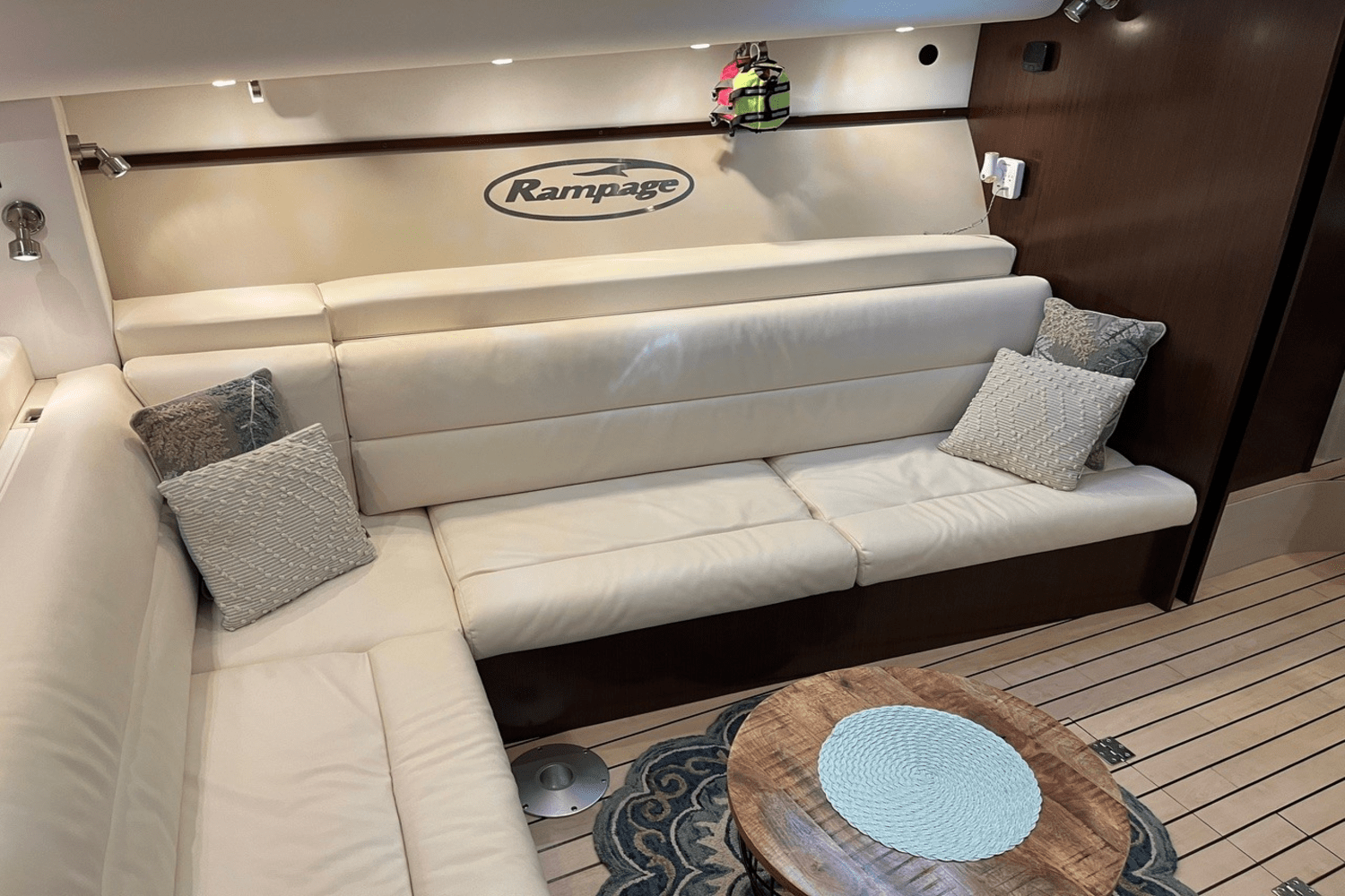 2011 Rampage 41 EXPRESS Image Thumbnail #31