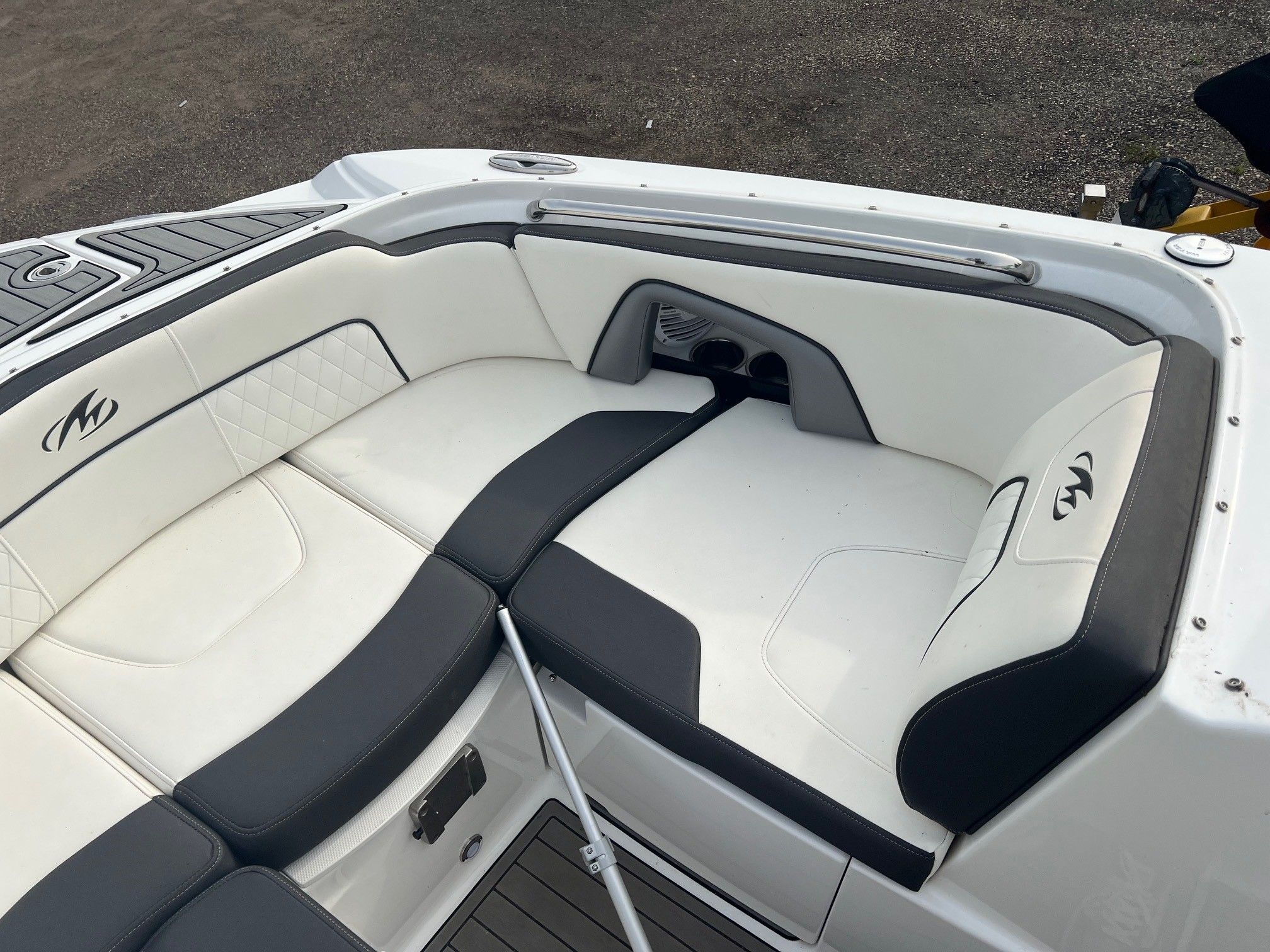 2019 Monterey M45 Image Thumbnail #2