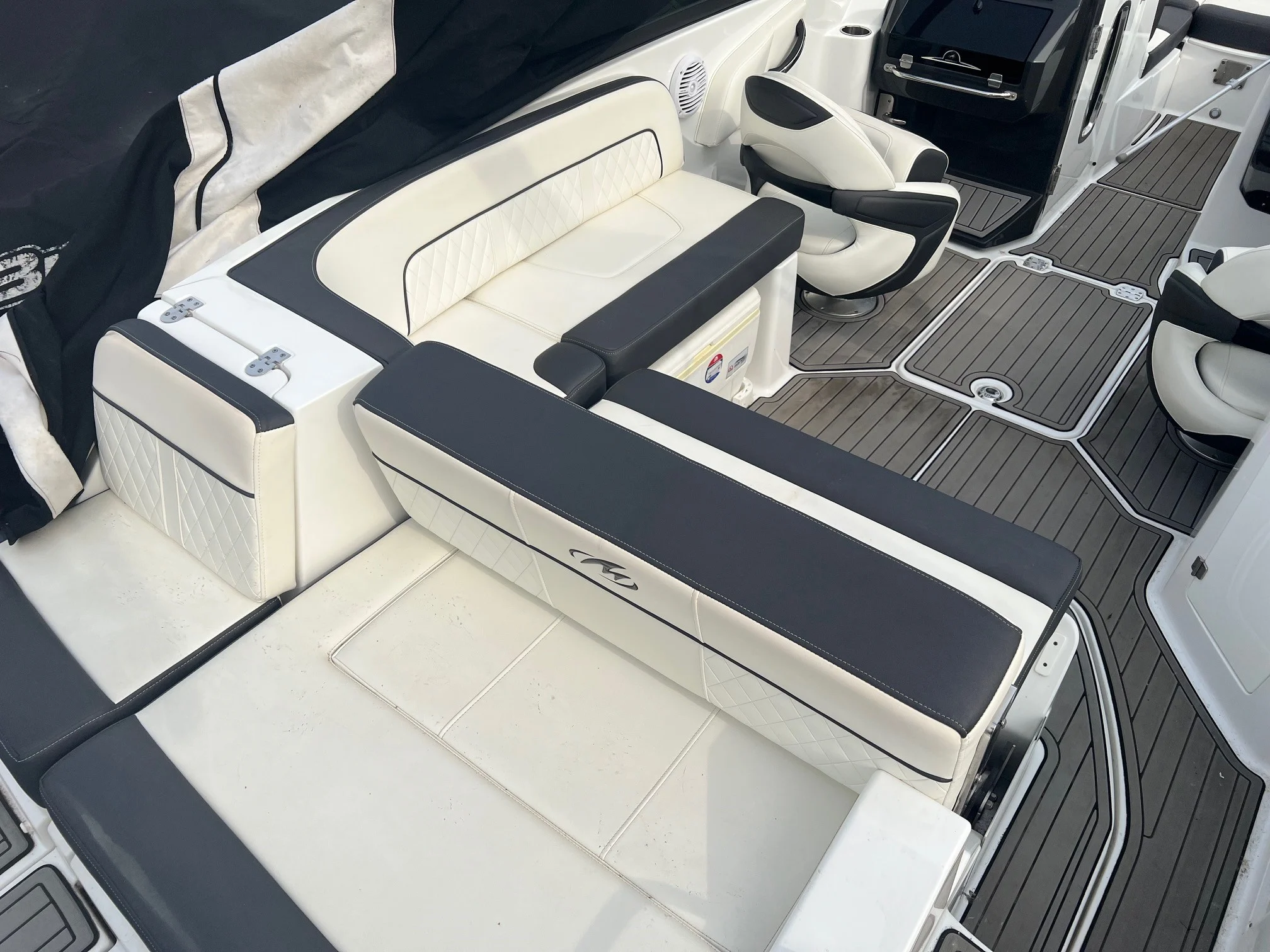 2019 Monterey M45 Image Thumbnail #13