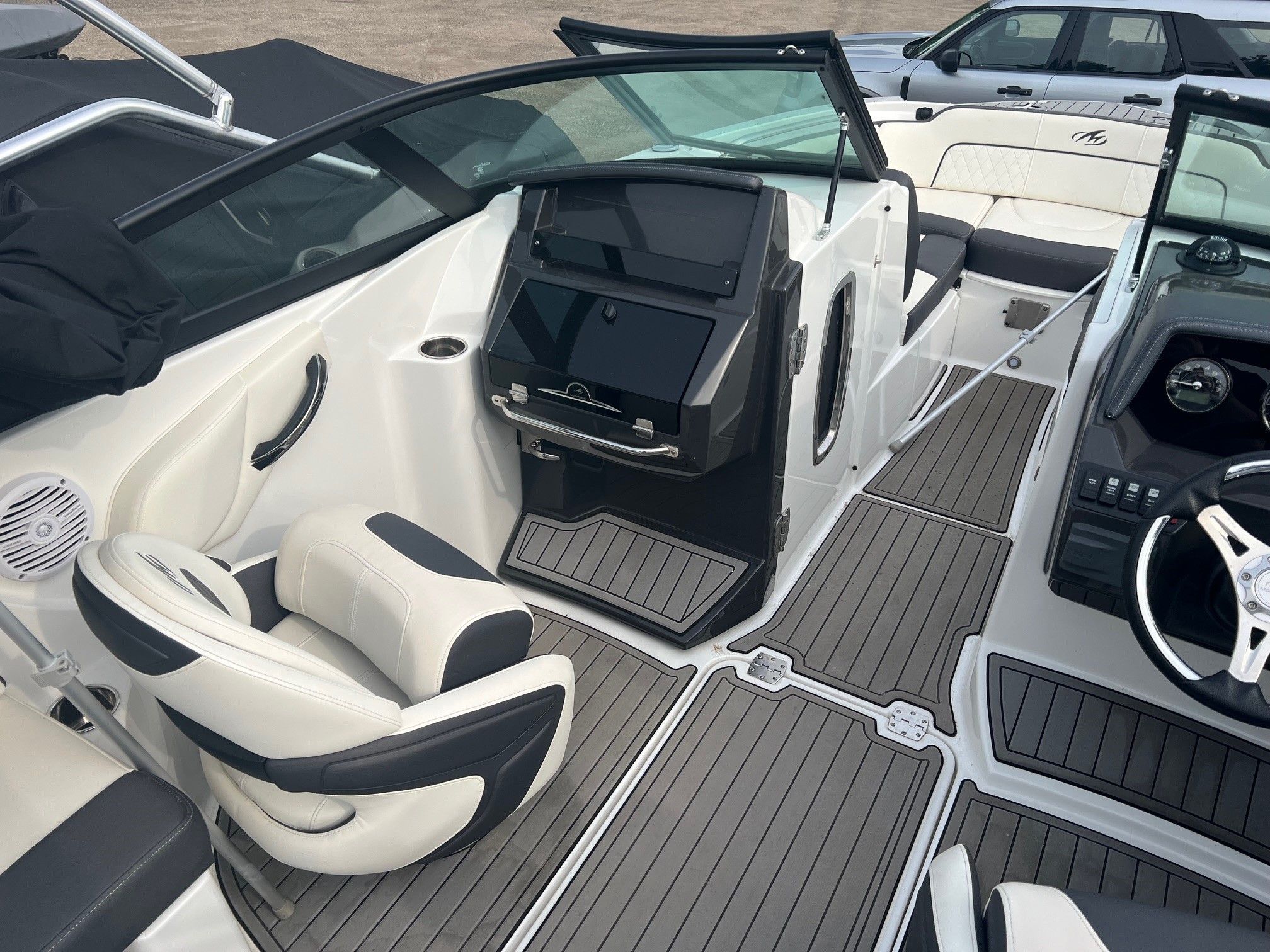 2019 Monterey M45 Image Thumbnail #6