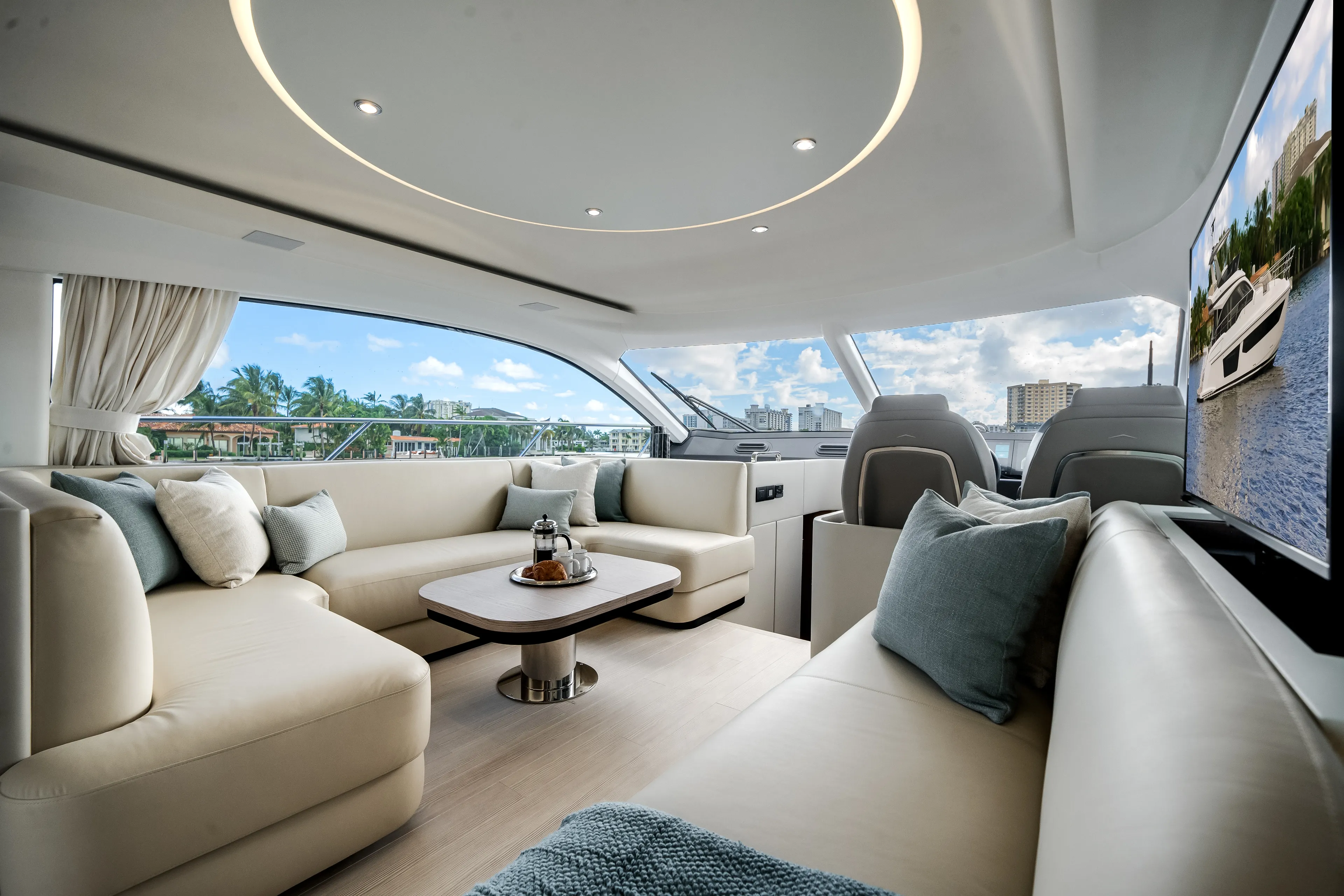2026 Azimut Fly 53 Image Thumbnail #32