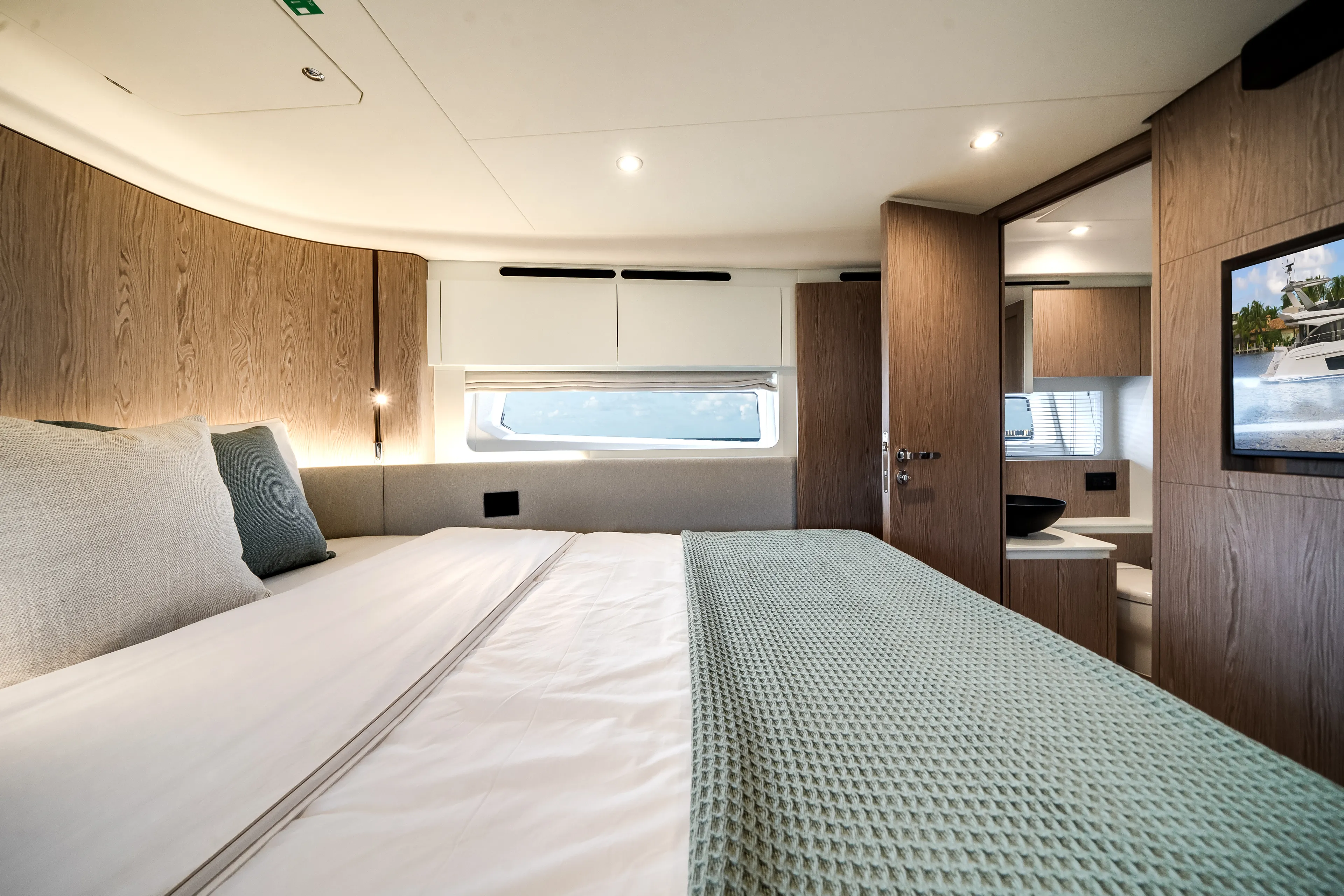 2026 Azimut Fly 53 Image Thumbnail #55