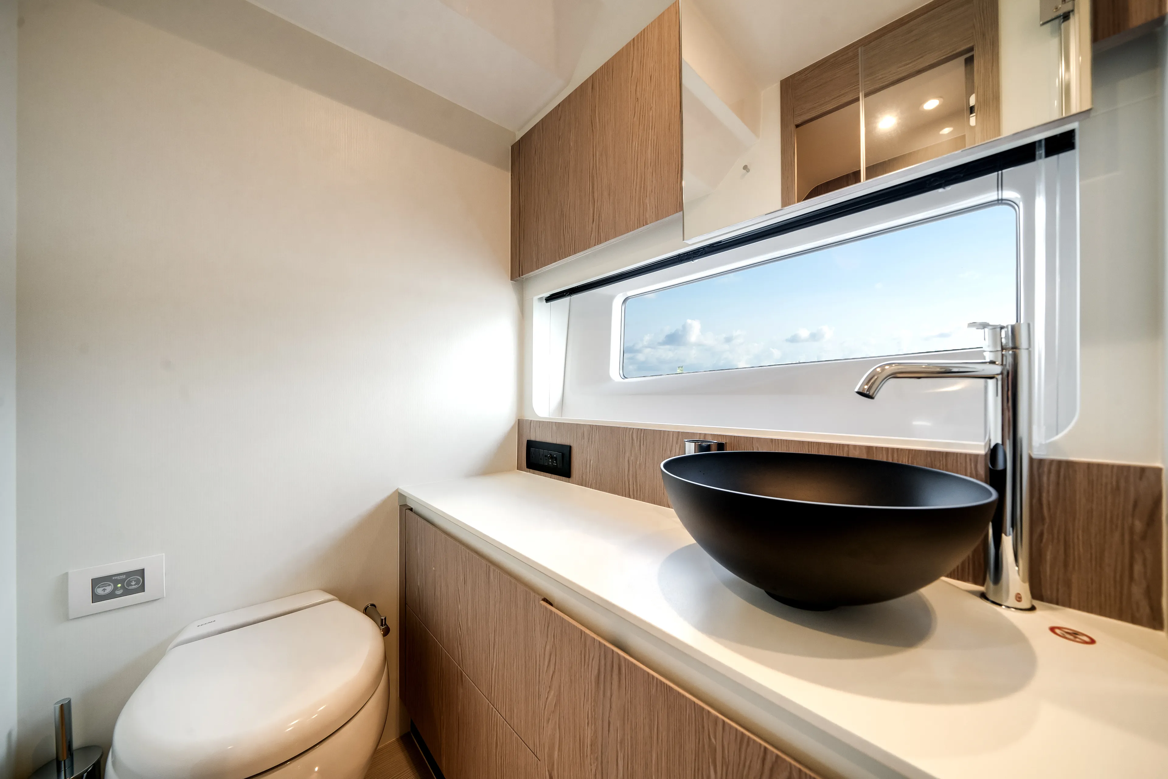 2026 Azimut Fly 53 Image Thumbnail #50