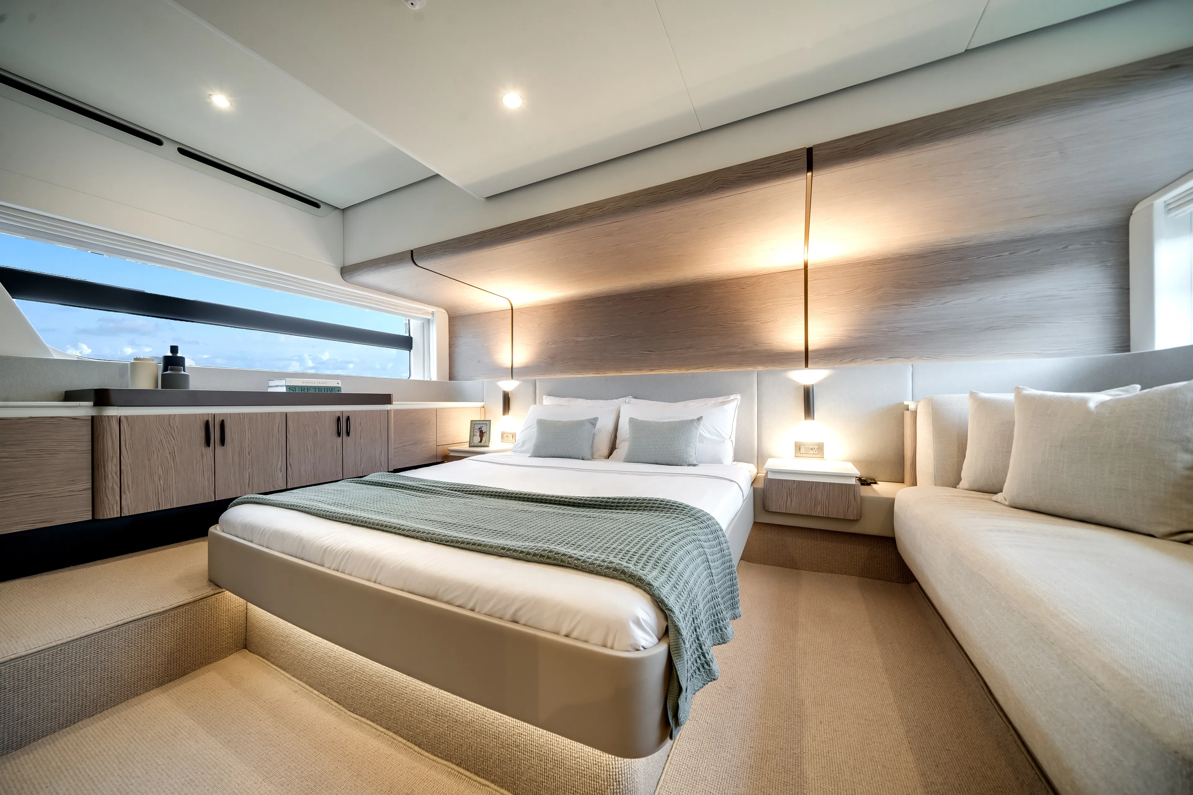 2026 Azimut Fly 53 Image Thumbnail #37