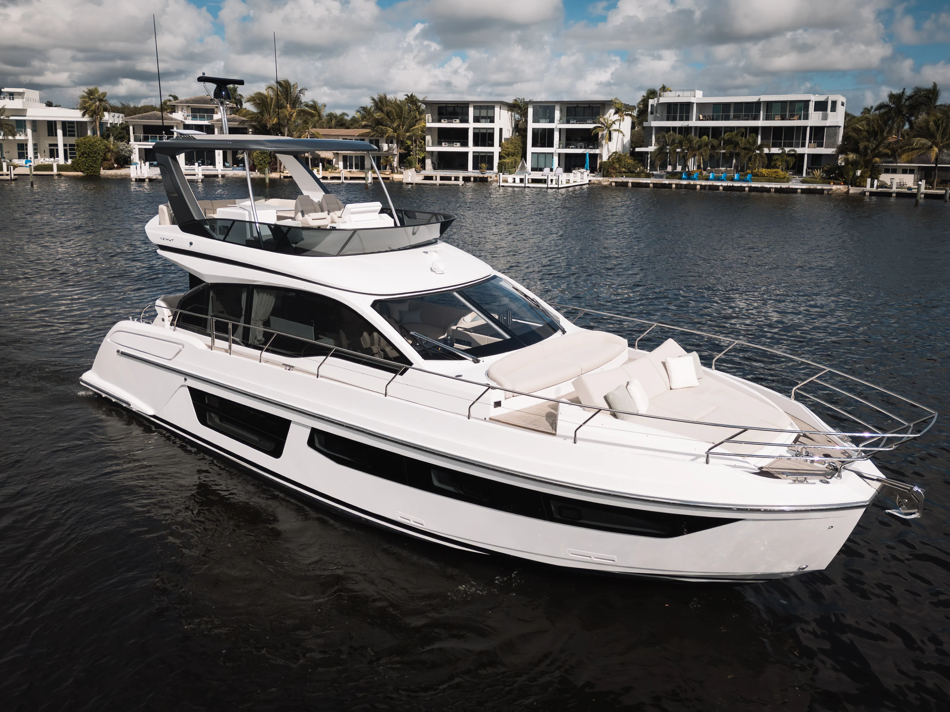 2026 Azimut Fly 53 Image Thumbnail #13