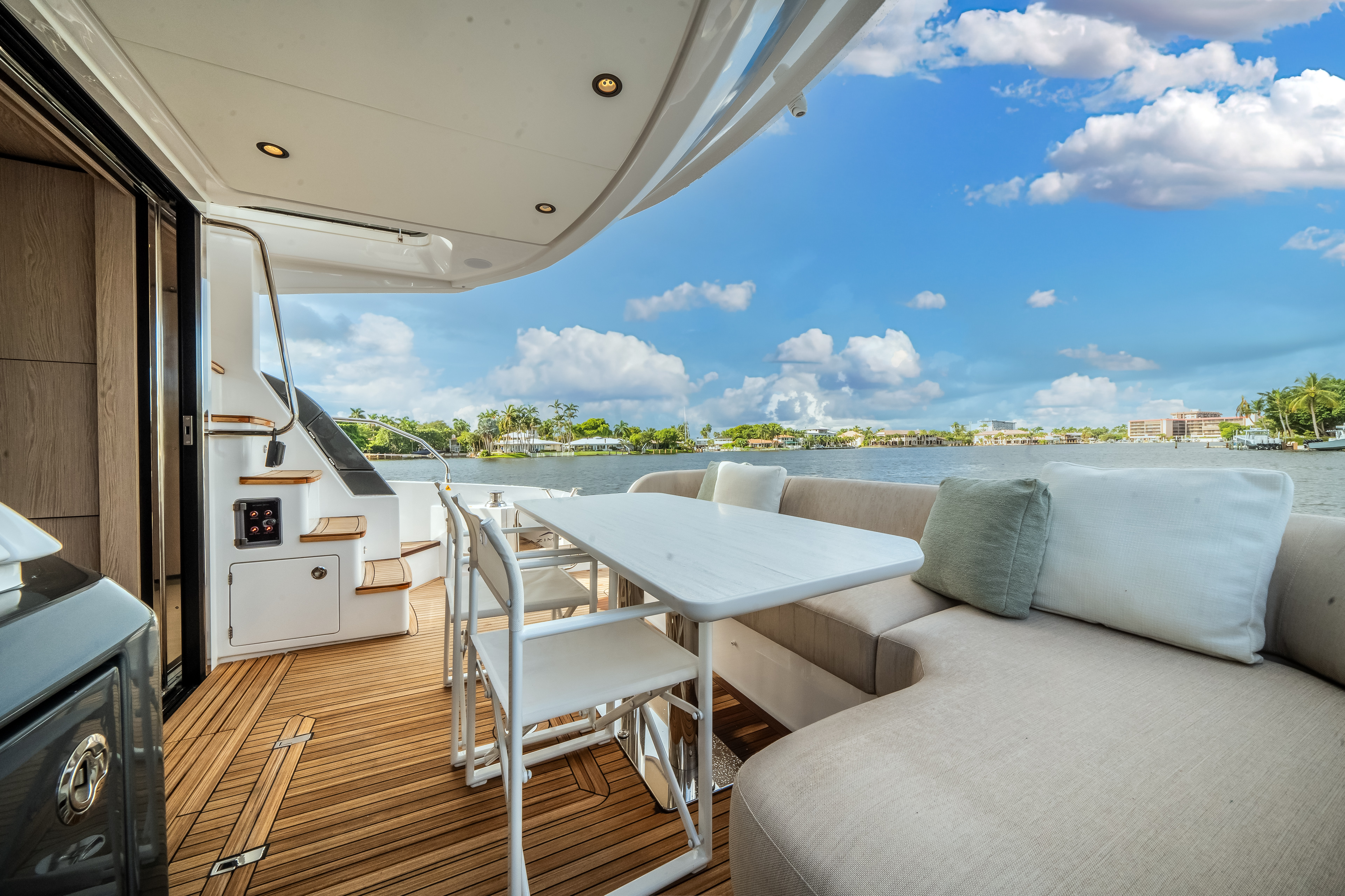 2026 Azimut Fly 53 Image Thumbnail #23