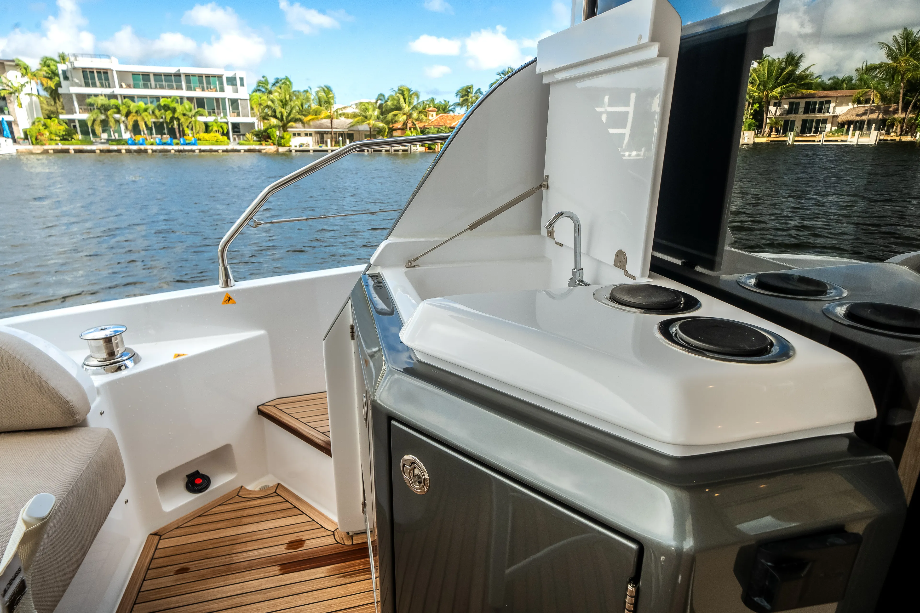 2026 Azimut Fly 53 Image Thumbnail #18