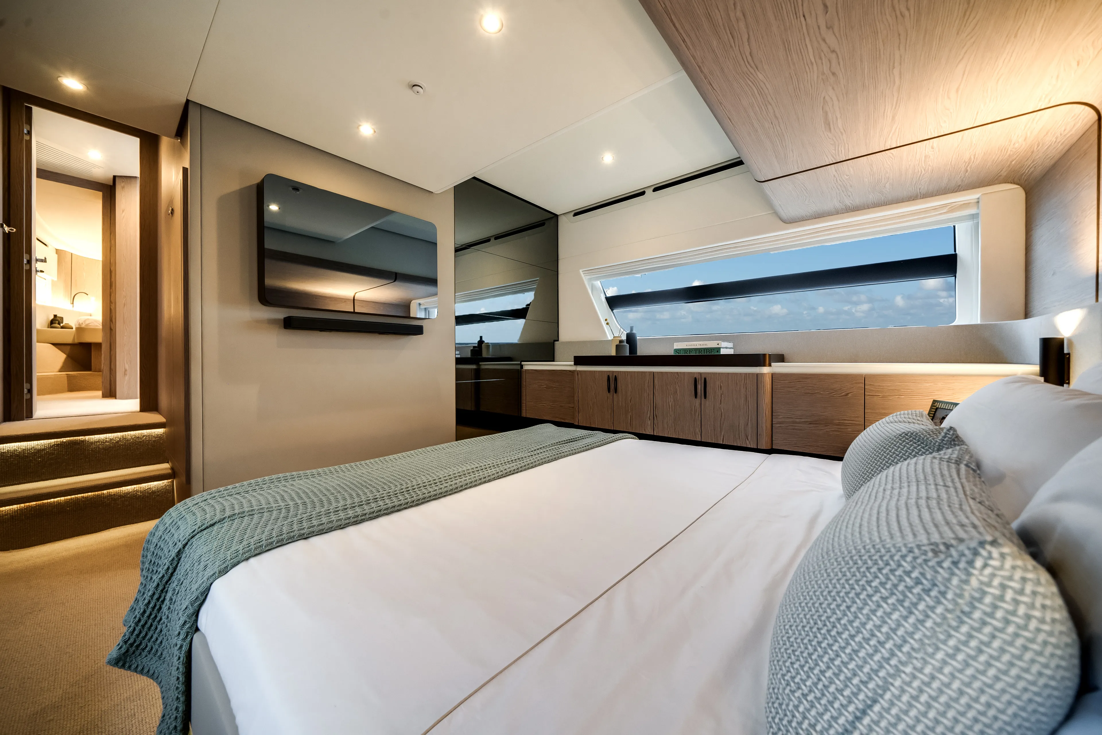 2026 Azimut Fly 53 Image Thumbnail #43