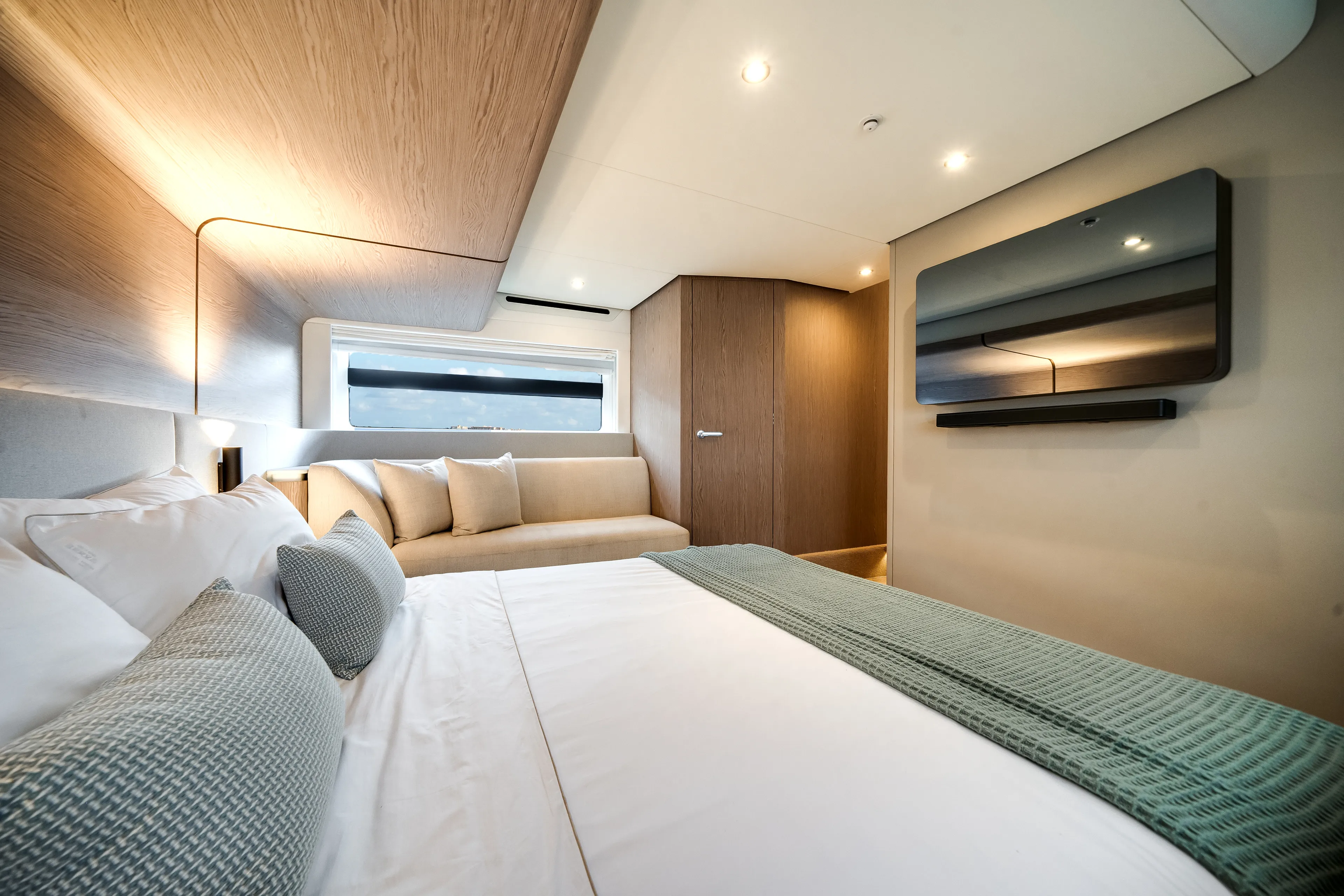 2026 Azimut Fly 53 Image Thumbnail #44