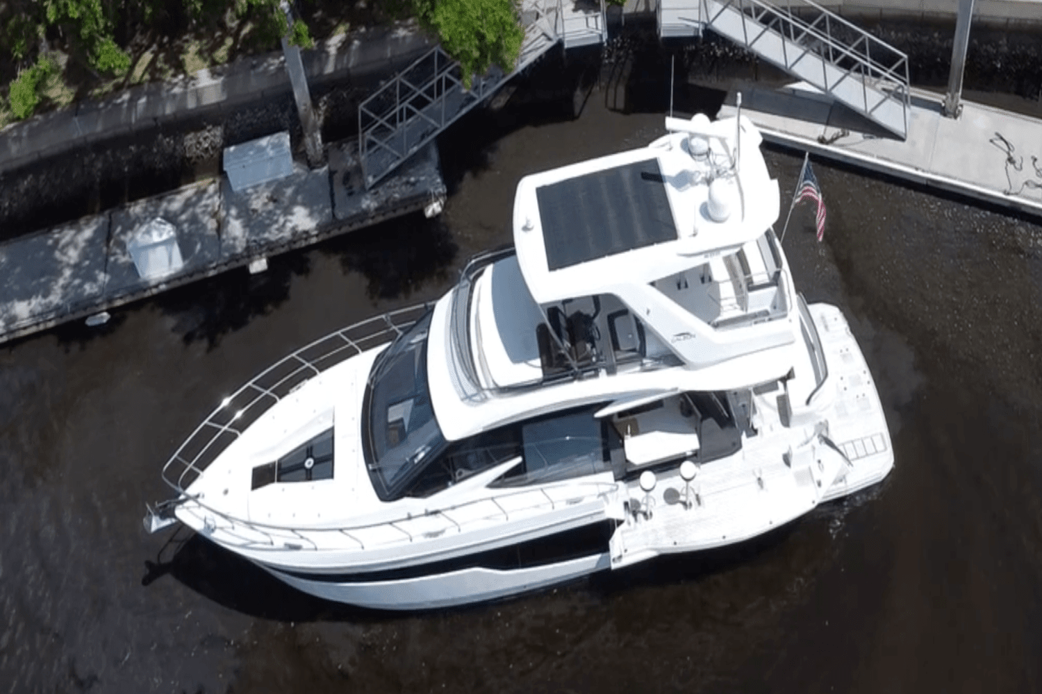 2021 Galeon 500 FLY Image Thumbnail #8