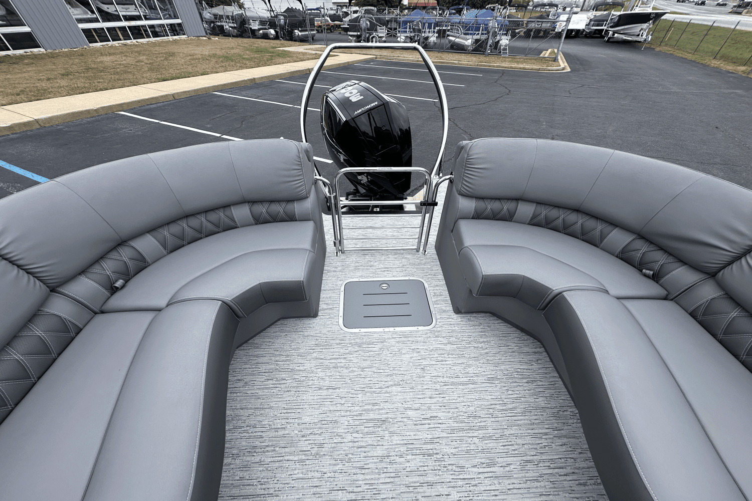 2025 Bennington 23 RFB Image Thumbnail #9