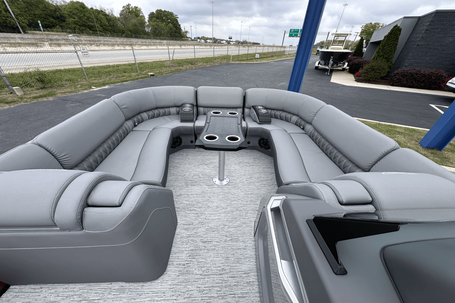 2025 Bennington 23 RFB Image Thumbnail #16