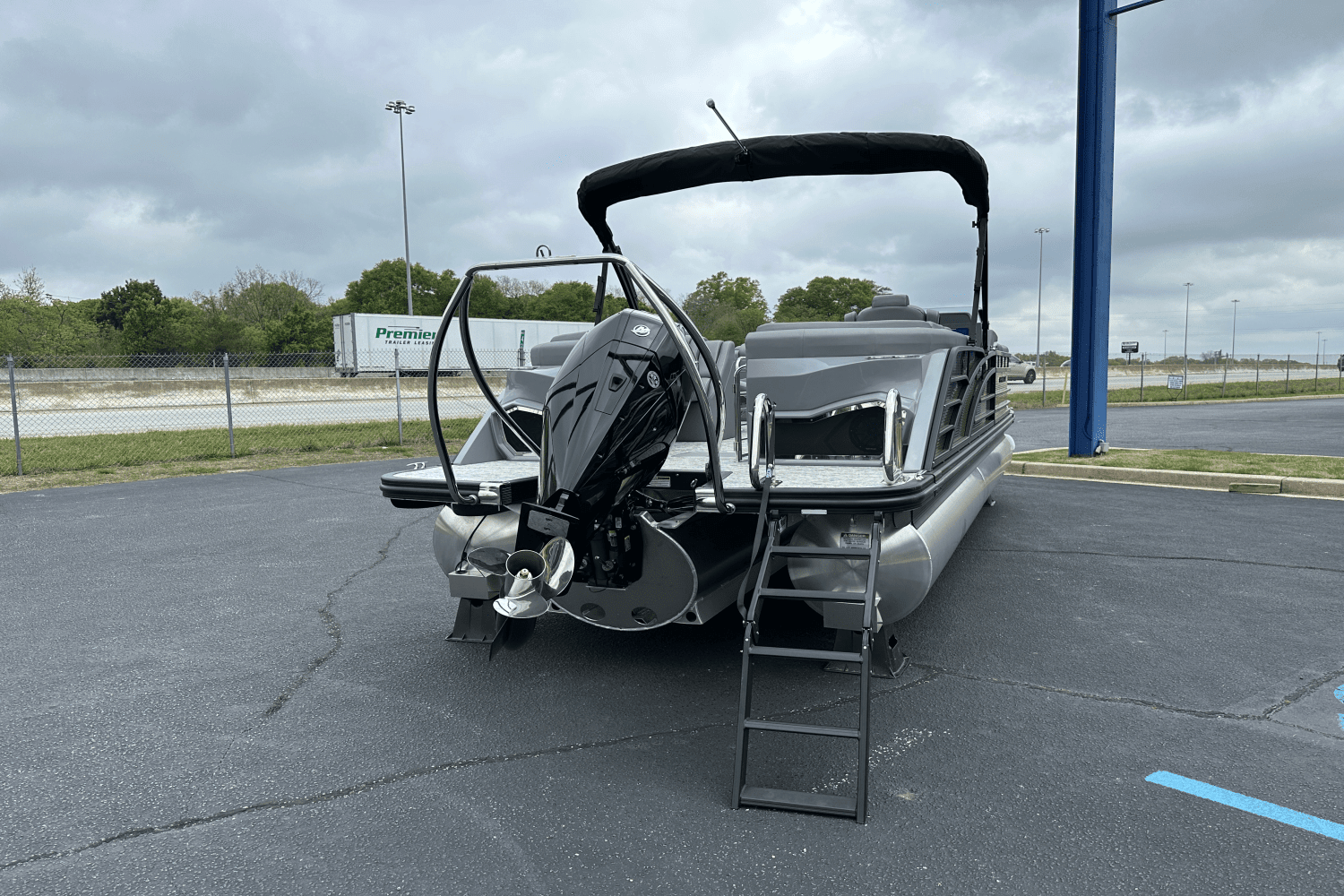 2025 Bennington 23 RFB Image Thumbnail #3