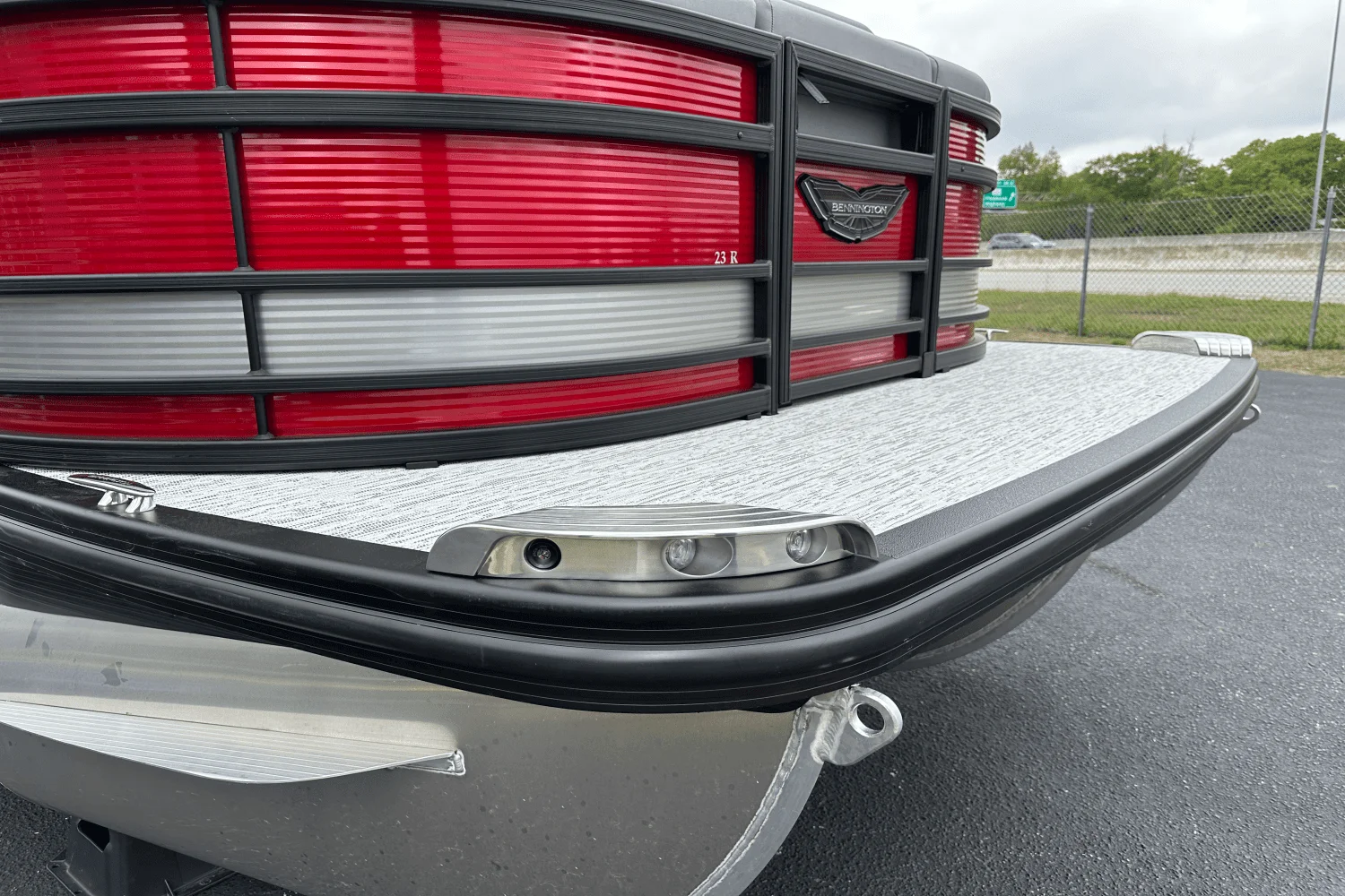 2025 Bennington 23 RFB Image Thumbnail #2