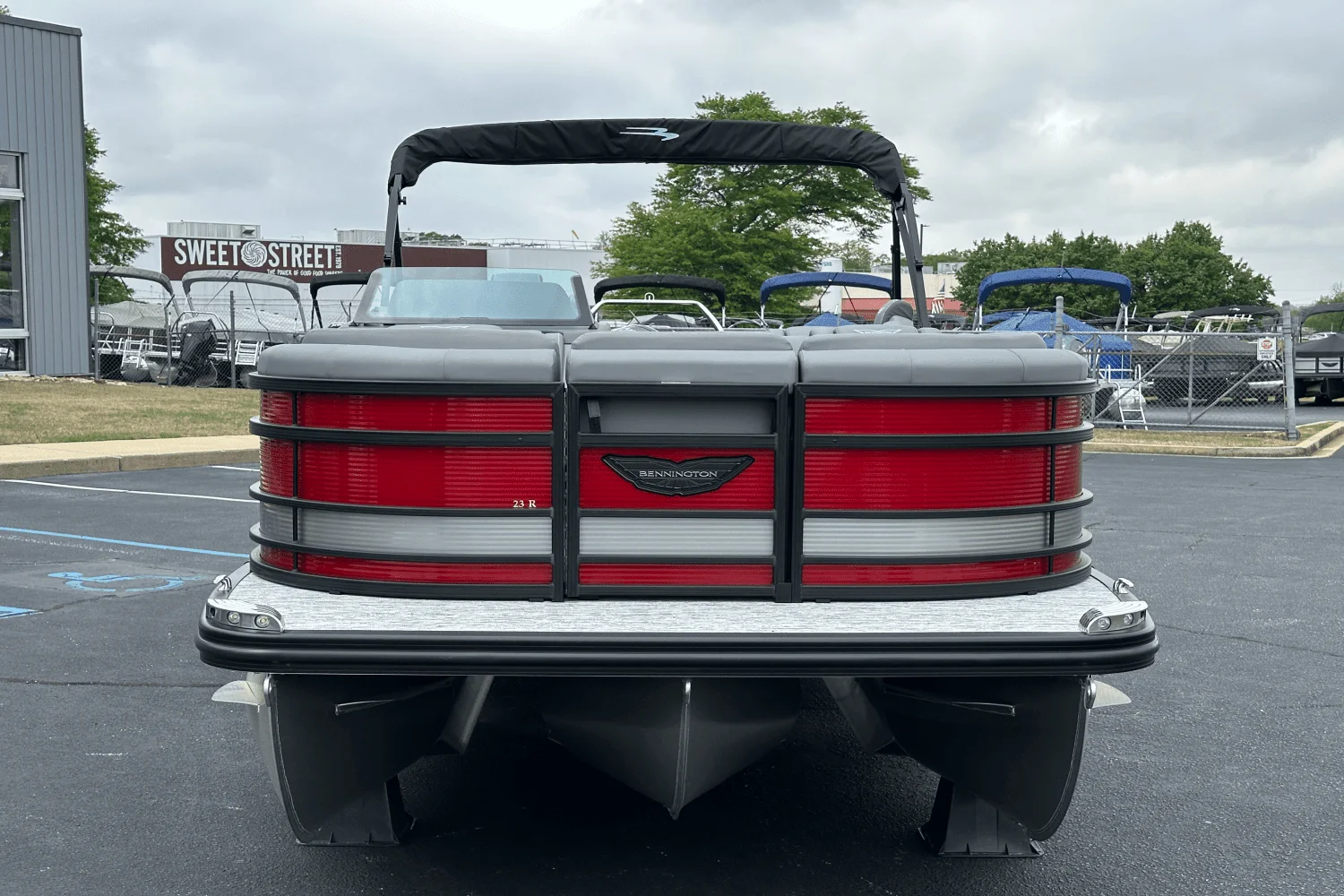 2025 Bennington 23 RFB Image Thumbnail #1