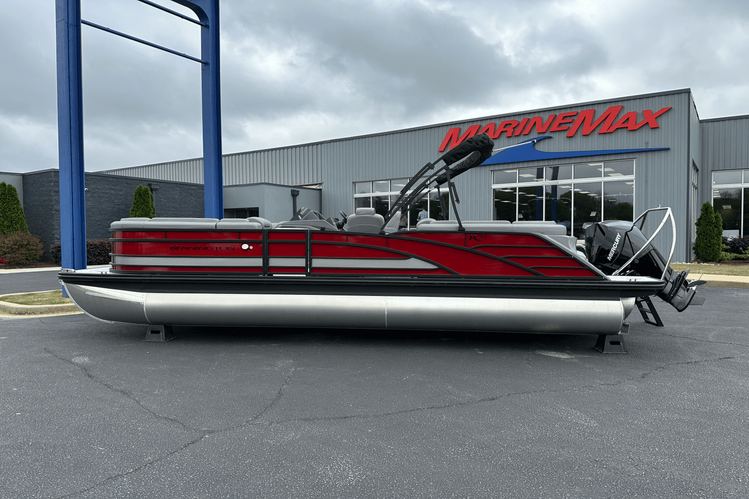 2025 Bennington 23 RFB