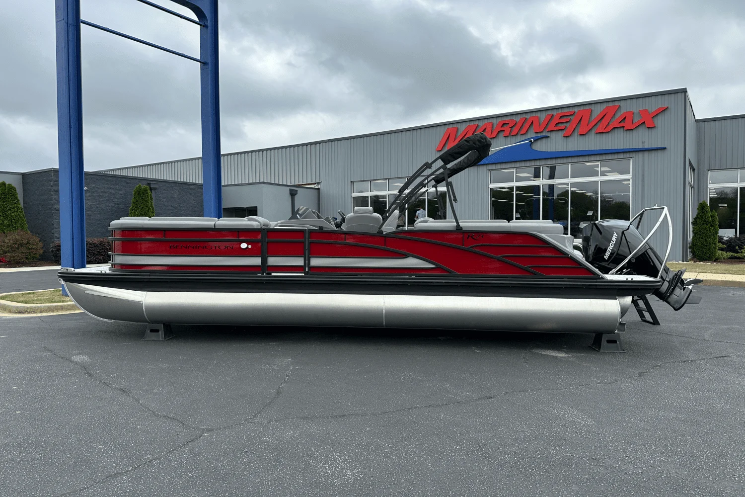 2025 Bennington 23 RFB