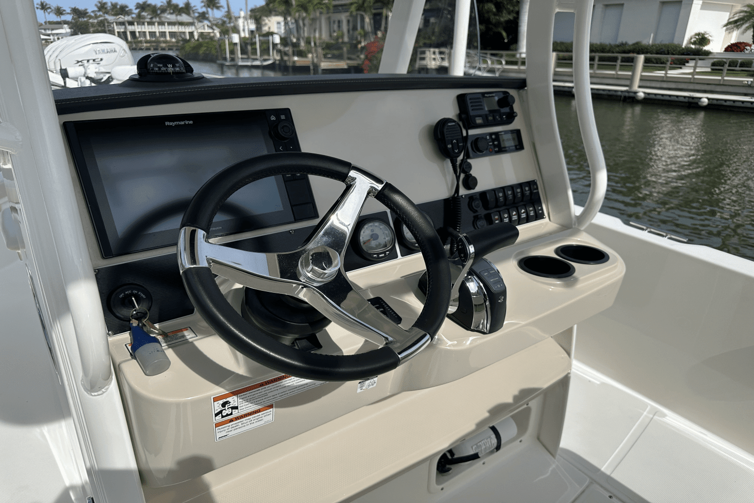 2019 Boston Whaler 270 DAUNTLESS Image Thumbnail #22