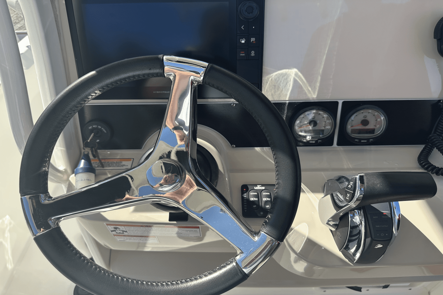 2019 Boston Whaler 270 DAUNTLESS Image Thumbnail #11