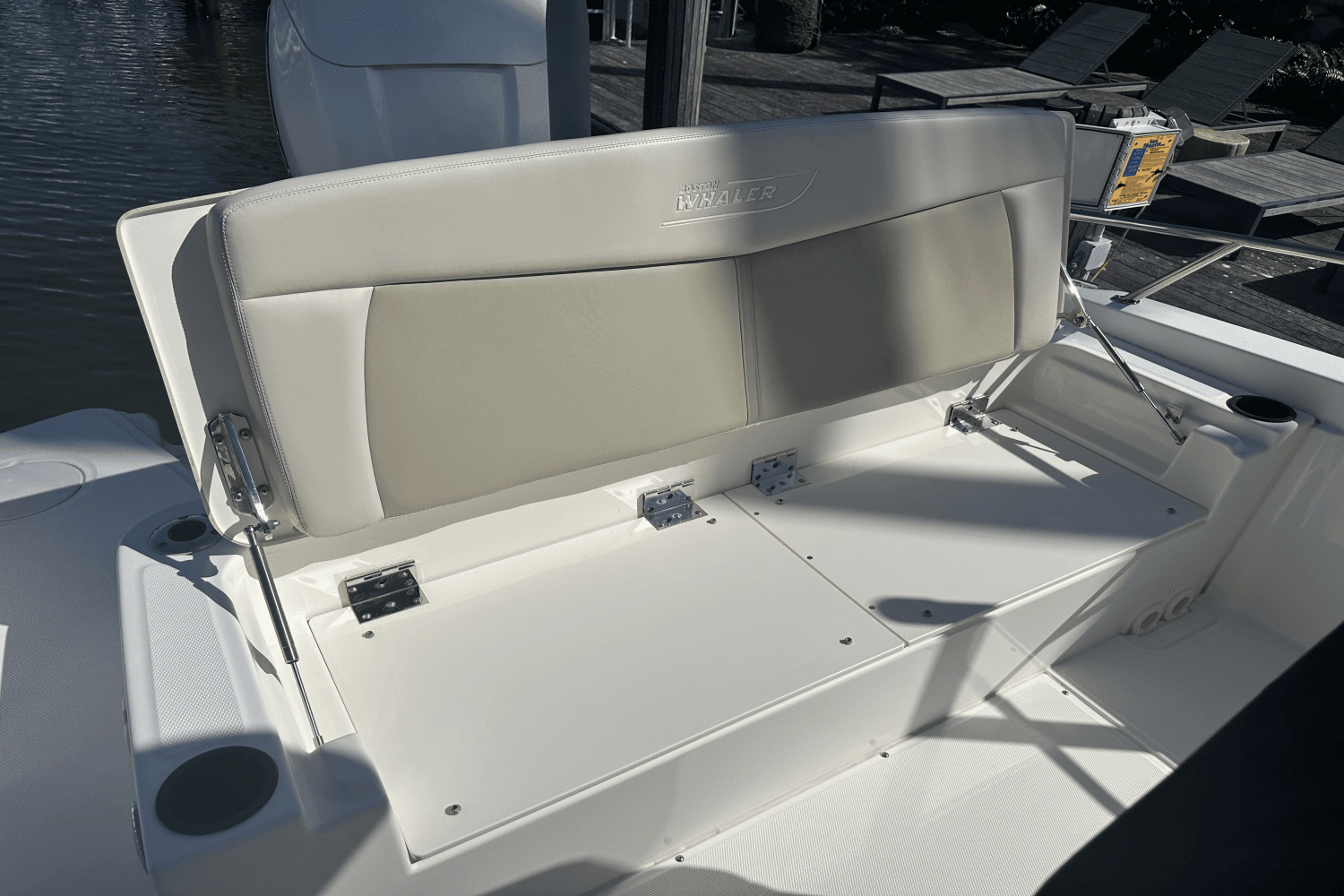 2019 Boston Whaler 270 DAUNTLESS Image Thumbnail #4