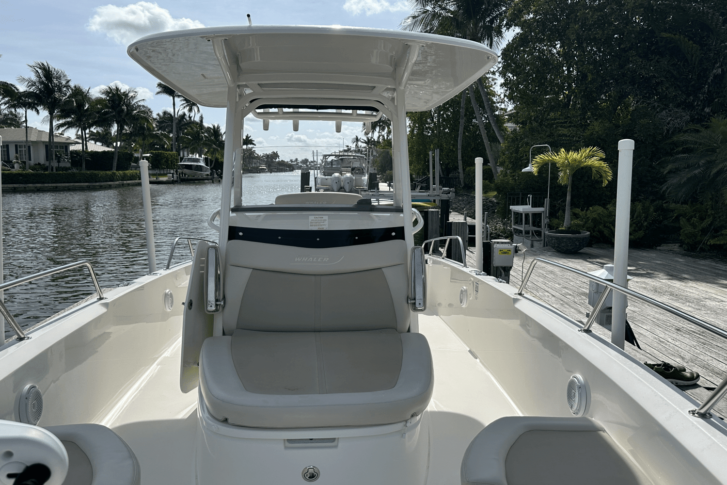 2019 Boston Whaler 270 DAUNTLESS Image Thumbnail #9