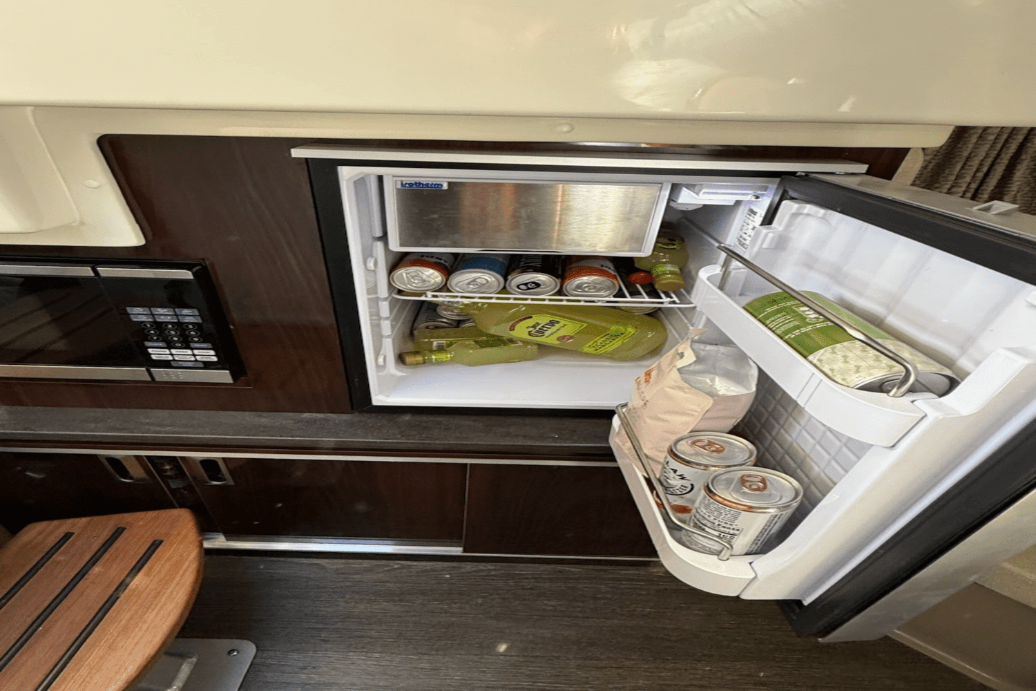 2020 Sea Ray 320 Image Thumbnail #21