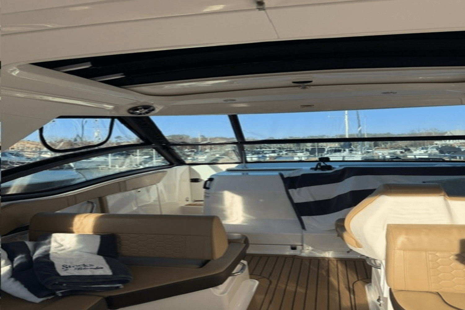 2020 Sea Ray 320 Image Thumbnail #27