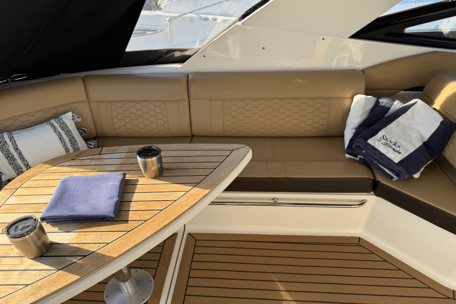 2020 Sea Ray 320 Image Thumbnail #10