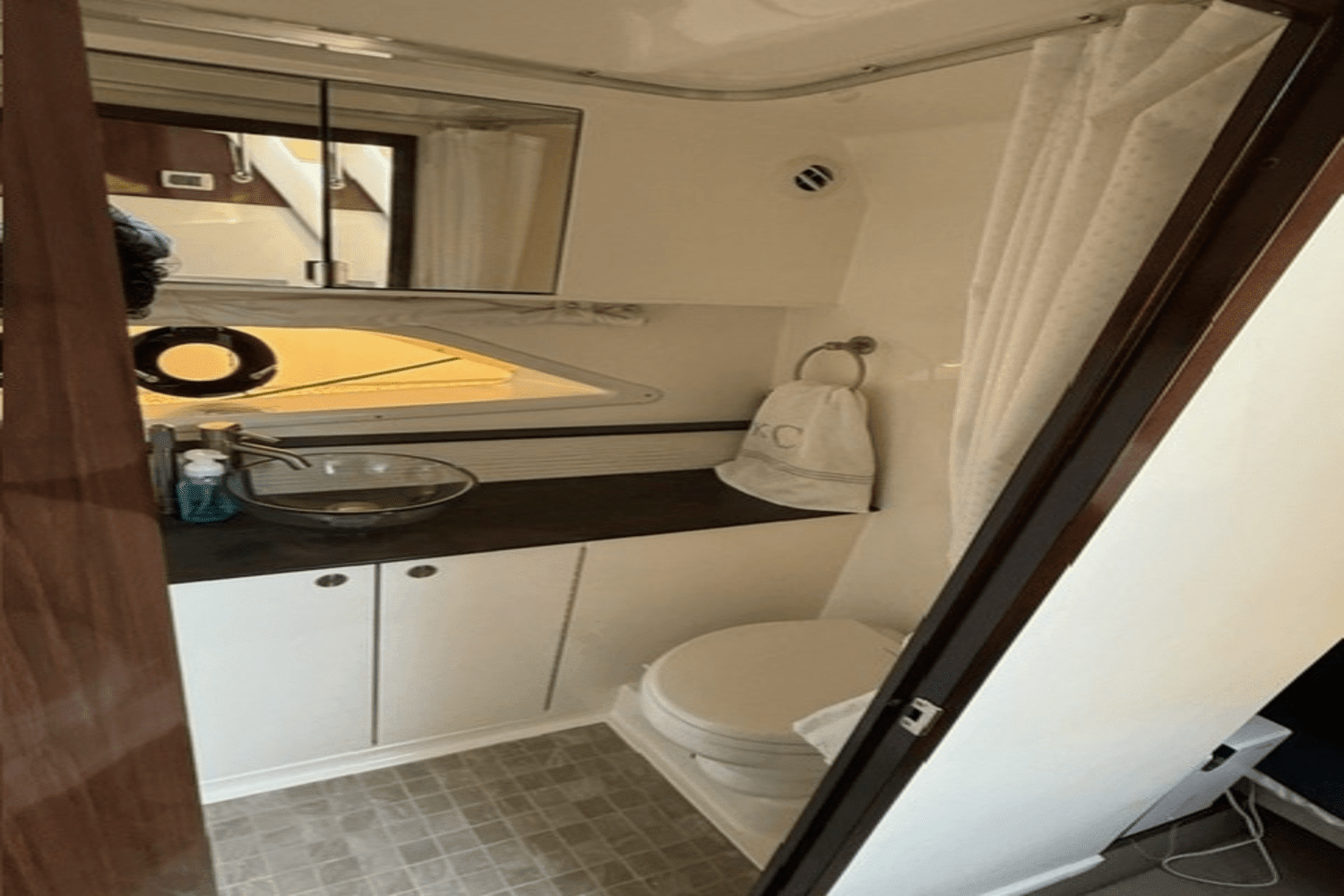 2020 Sea Ray 320 Image Thumbnail #17