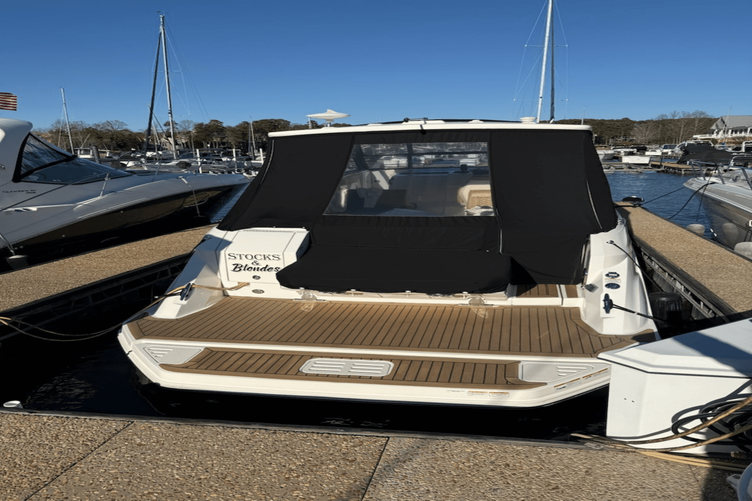 2020 Sea Ray 320 Image Thumbnail #3