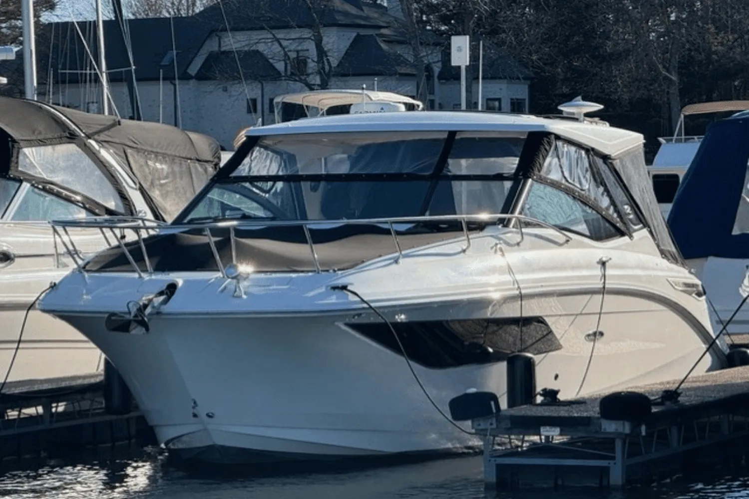 2020 Sea Ray 320 Image Thumbnail #1