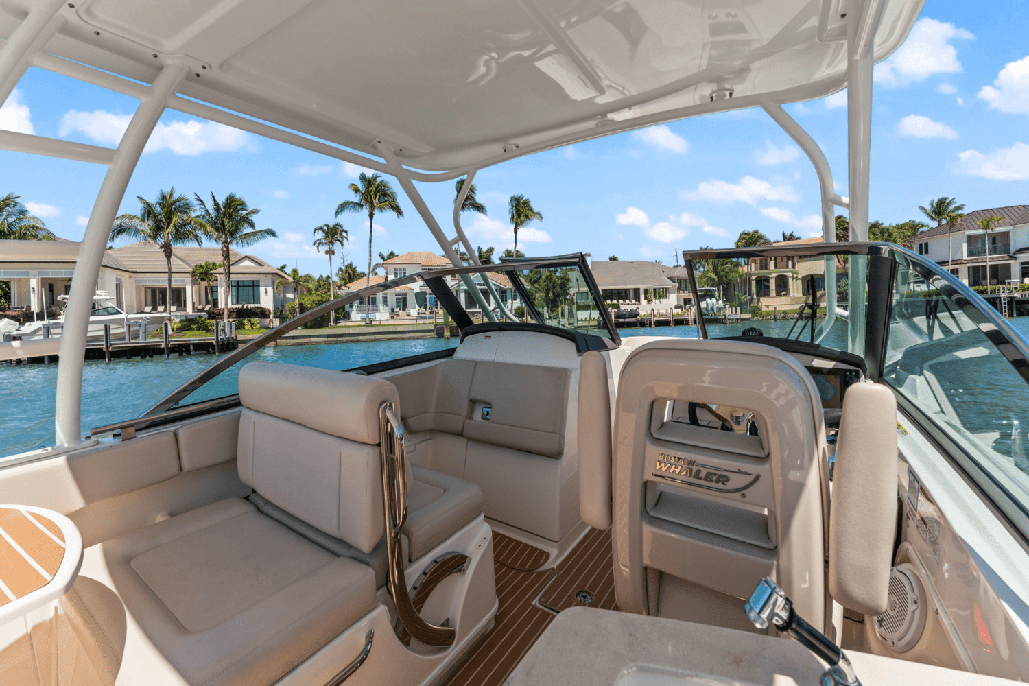 2018 Boston Whaler 270 VANTAGE Image Thumbnail #28