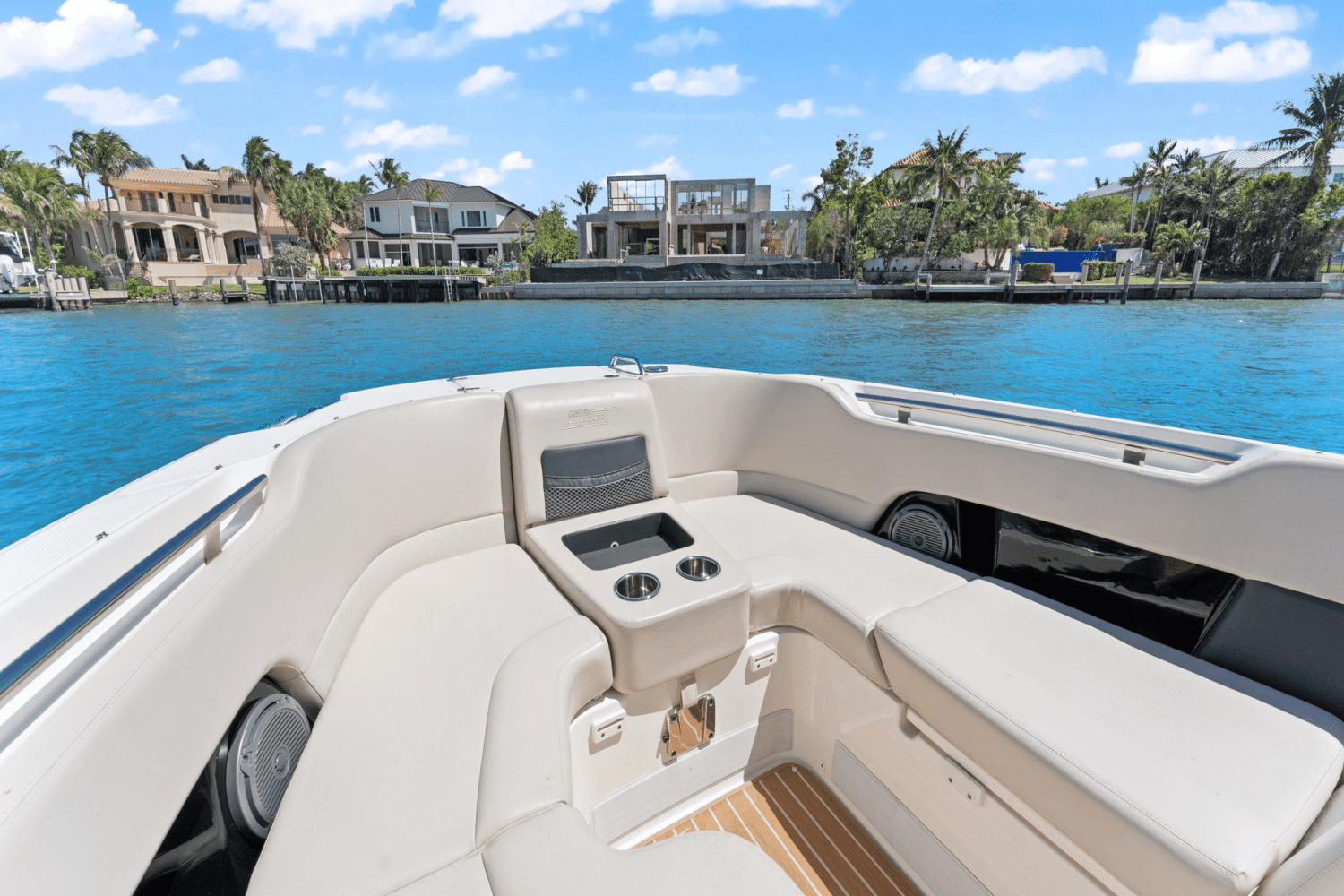 2018 Boston Whaler 270 VANTAGE Image Thumbnail #9