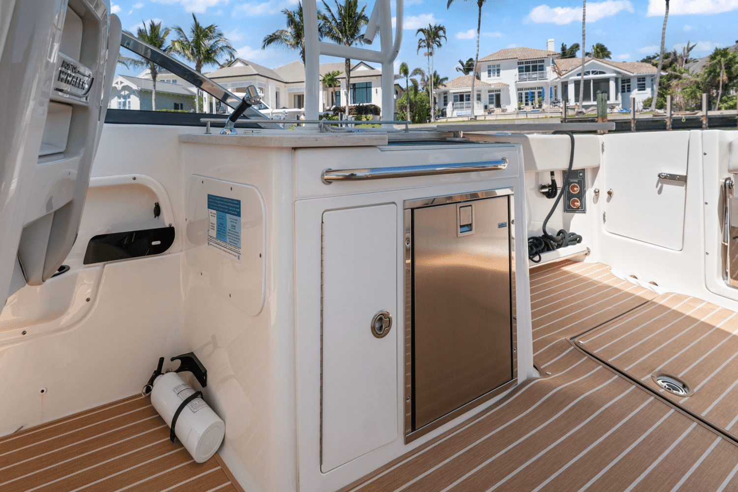 2018 Boston Whaler 270 VANTAGE Image Thumbnail #36