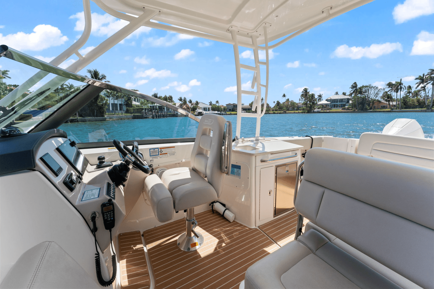 2018 Boston Whaler 270 VANTAGE Image Thumbnail #18