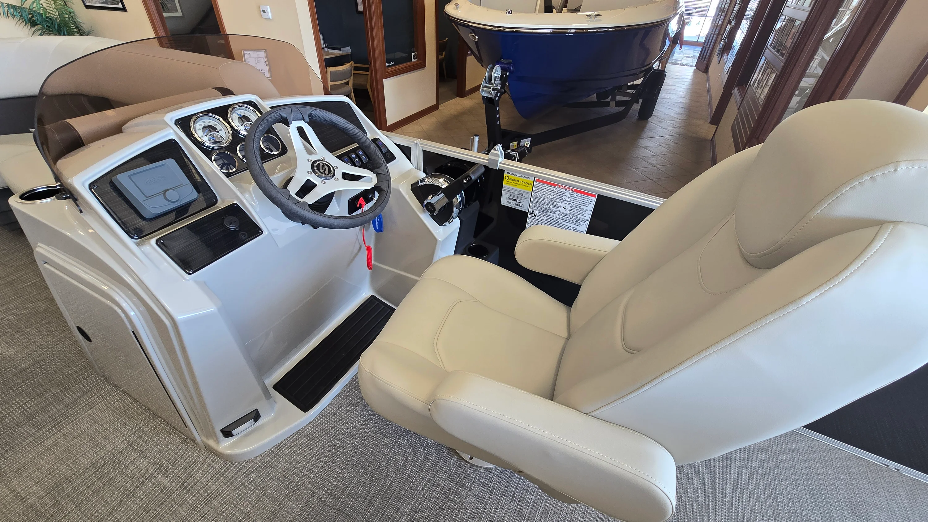 2025 Sylvan MIRAGE 822 Image Thumbnail #11