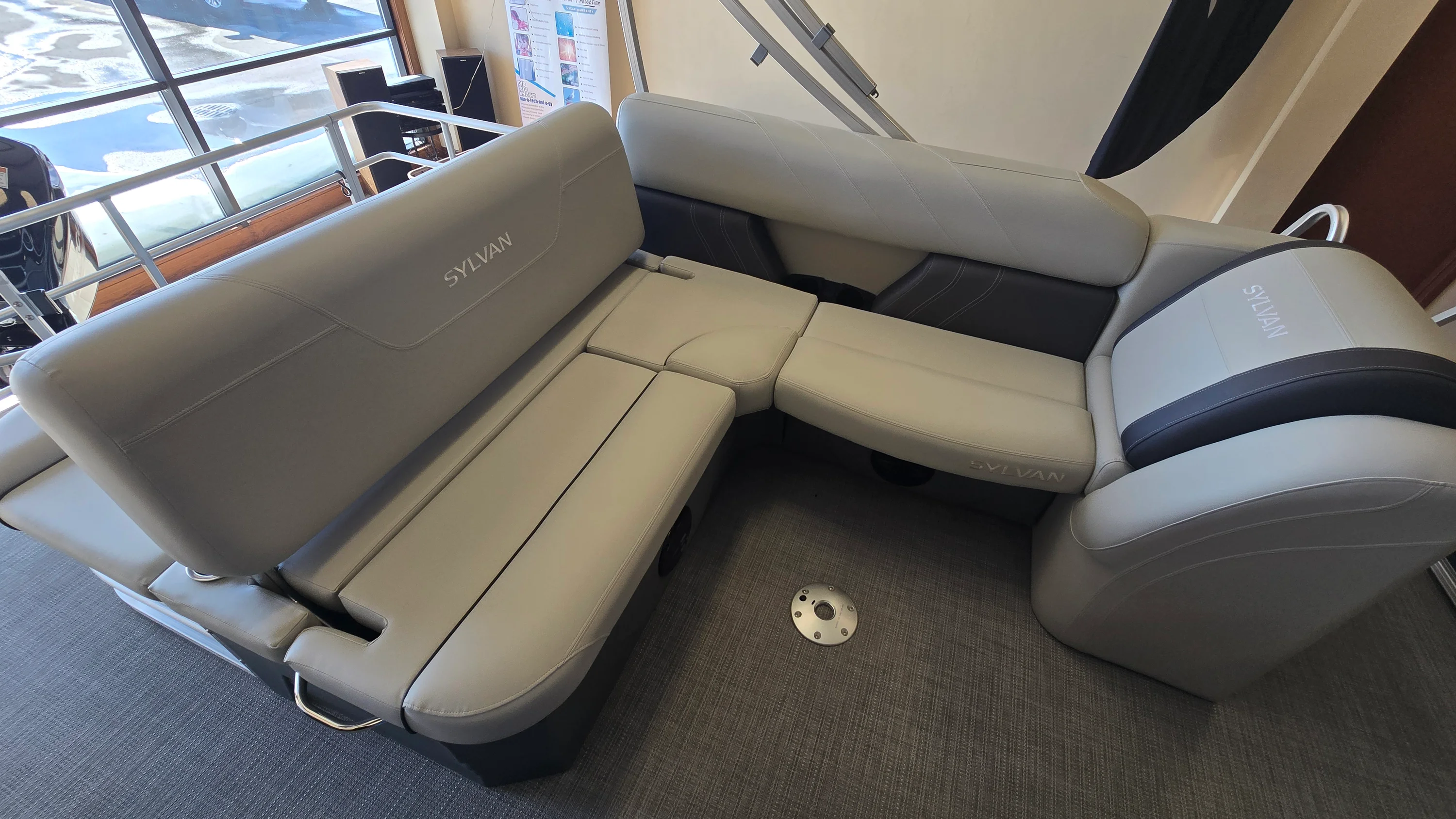 2025 Sylvan MIRAGE 822 Image Thumbnail #12