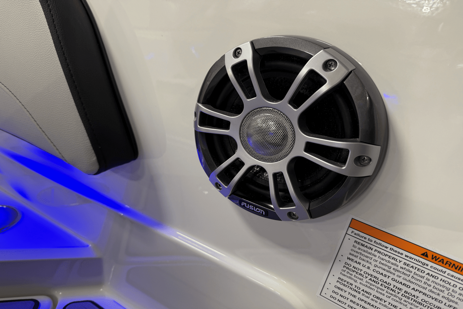 2025 Sea Ray SPX 210 Outboard Image Thumbnail #30