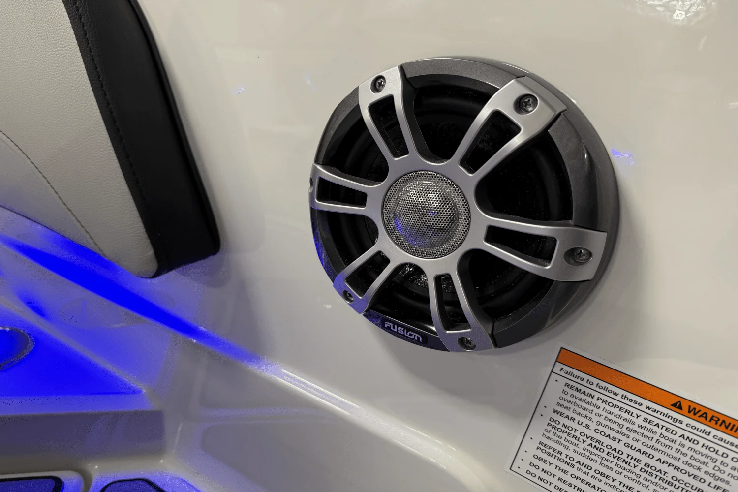 2025 Sea Ray SPX 210 Outboard Image Thumbnail #30