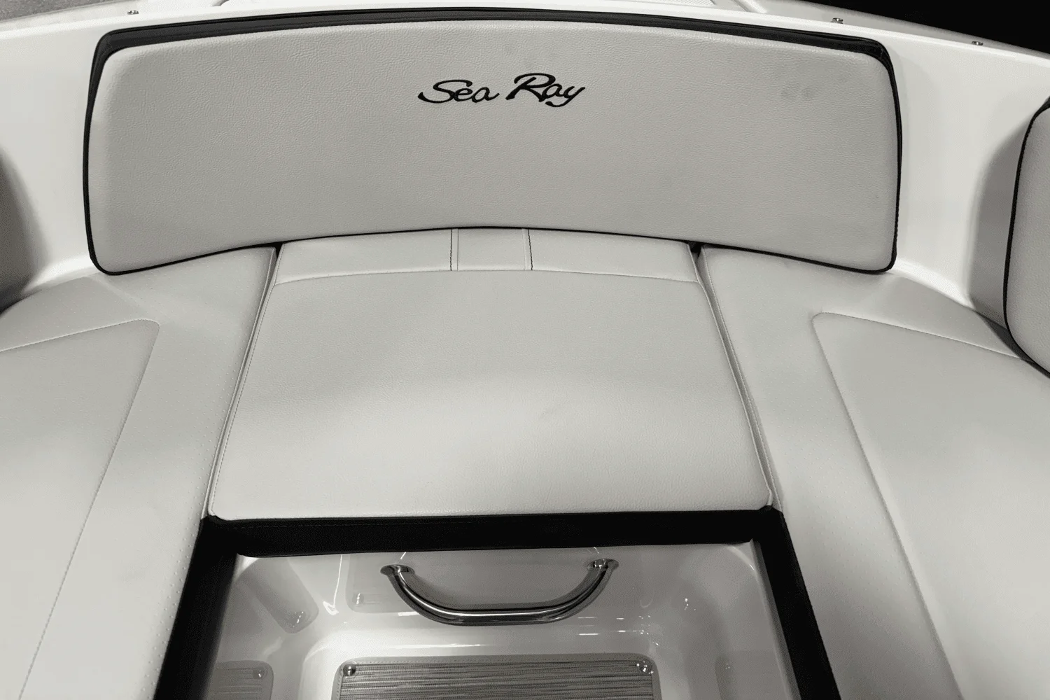 2025 Sea Ray SPX 210 Outboard Image Thumbnail #76