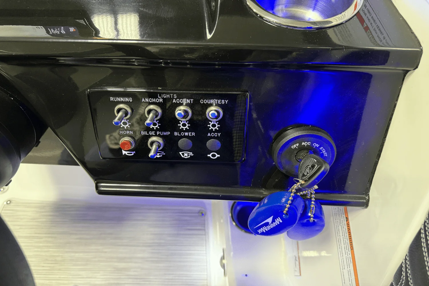 2025 Sea Ray SPX 210 Outboard Image Thumbnail #69