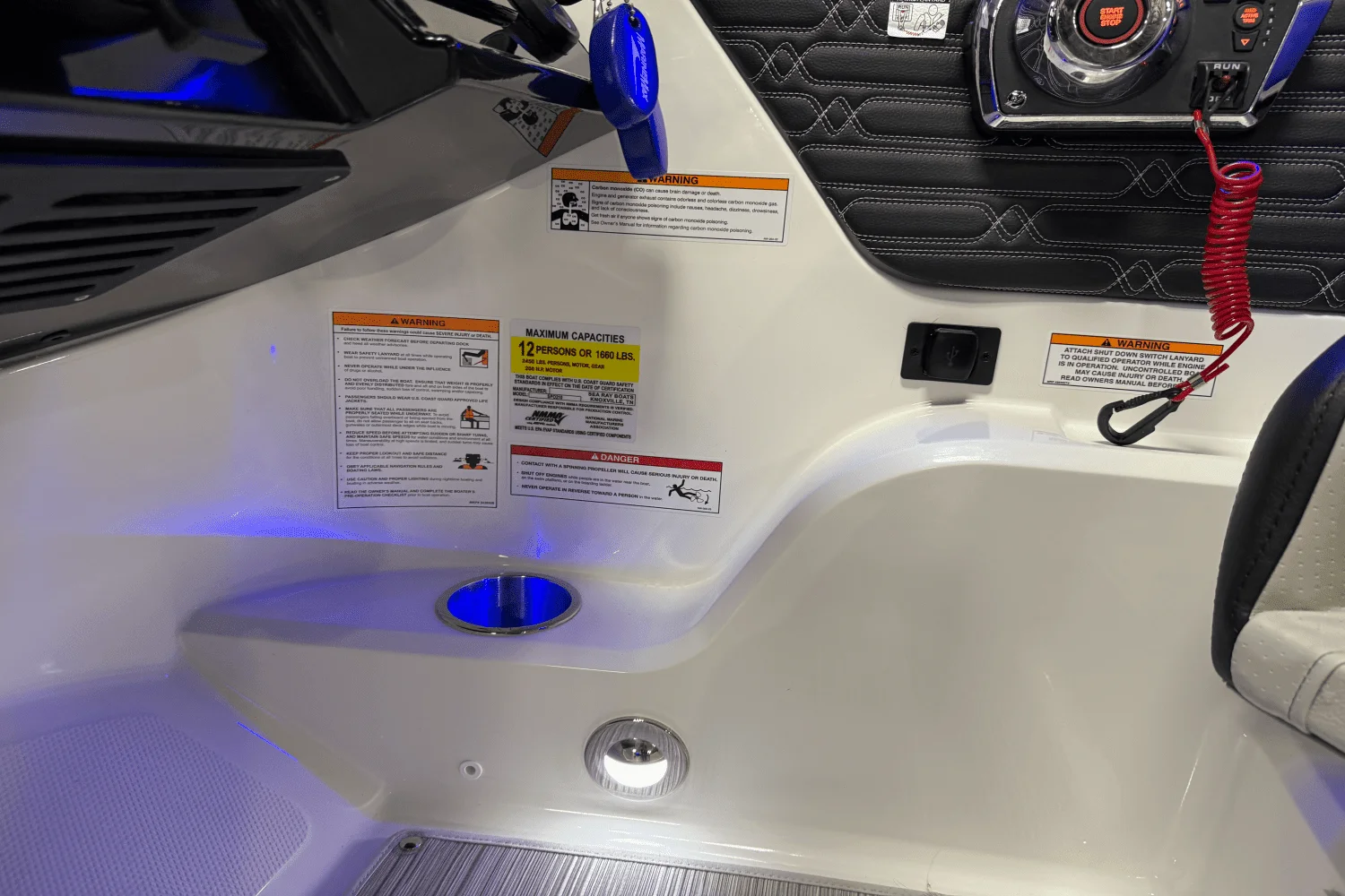 2025 Sea Ray SPX 210 Outboard Image Thumbnail #73