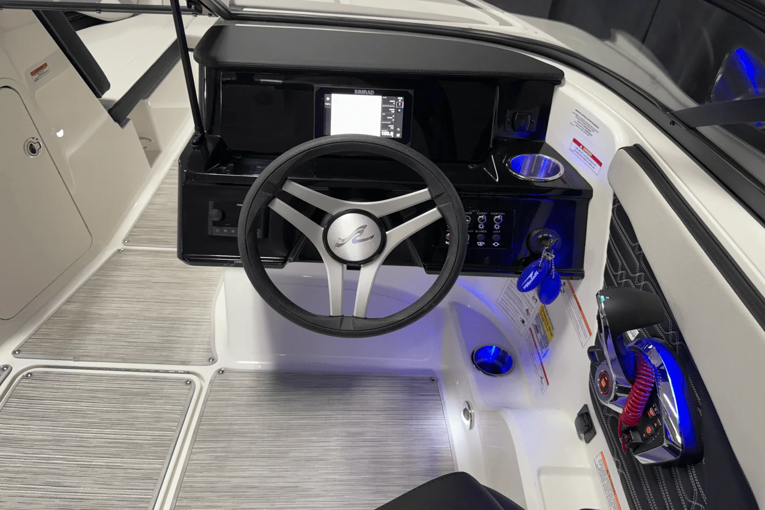 2025 Sea Ray SPX 210 Outboard Image Thumbnail #64